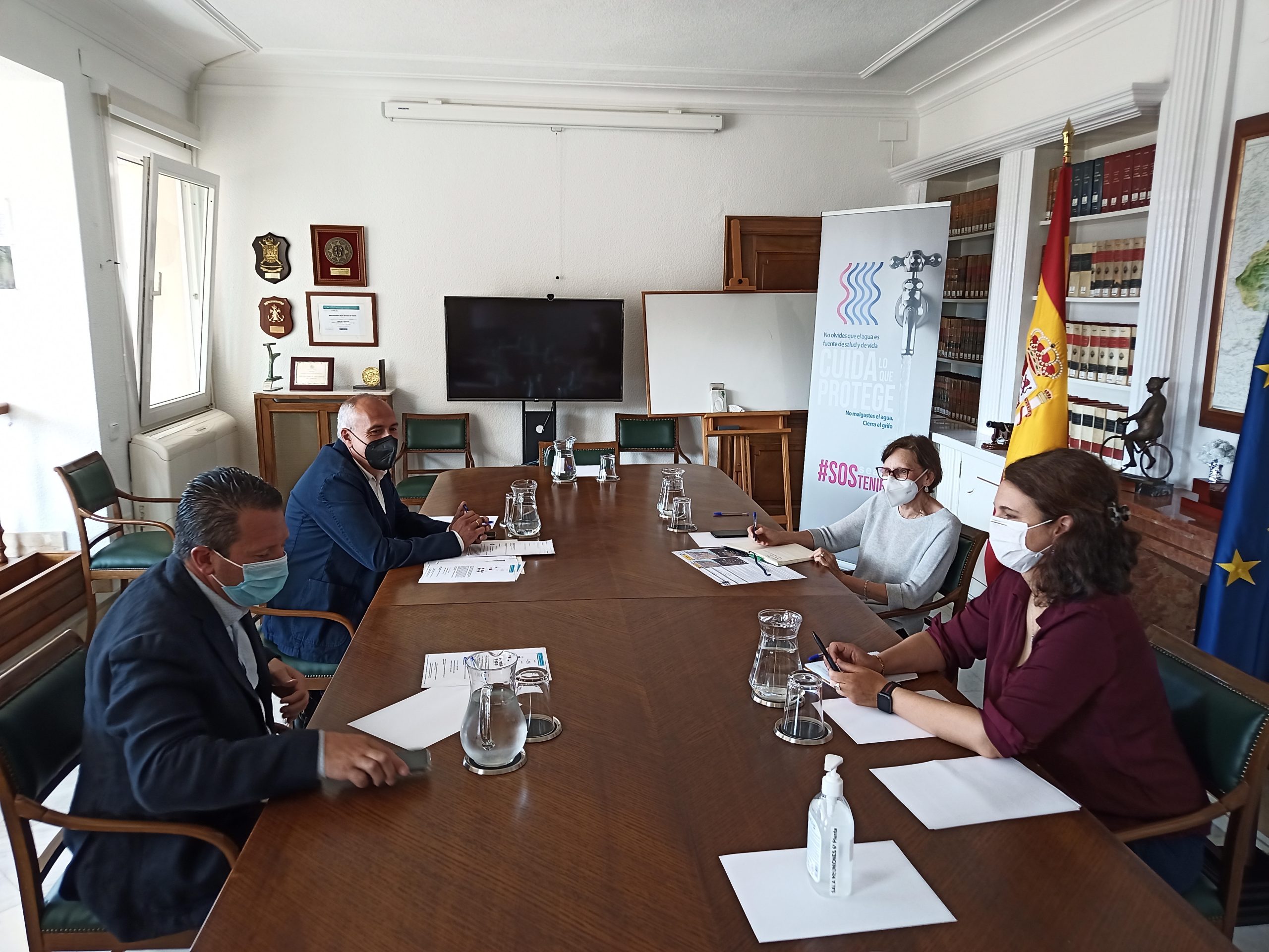 SERVICIOS MUNICIPALES | La Mancomunidad de los Canales del Taibilla da su compromiso al alcalde de mejora en el abastecimiento de Fuente Librilla