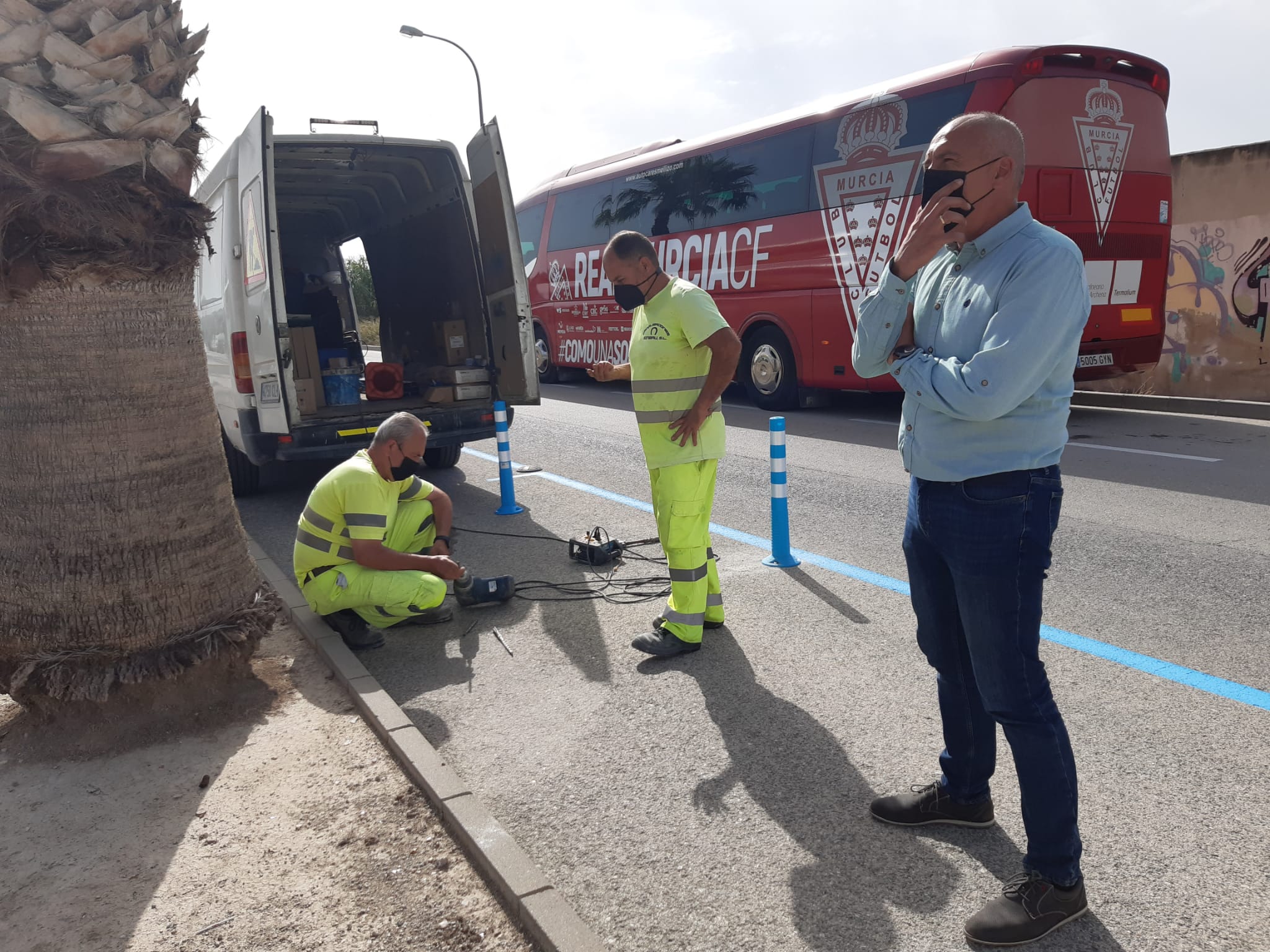 SERVICIOS | Mejorada la señalización y protecciones para peatones en la avenida de La Paz