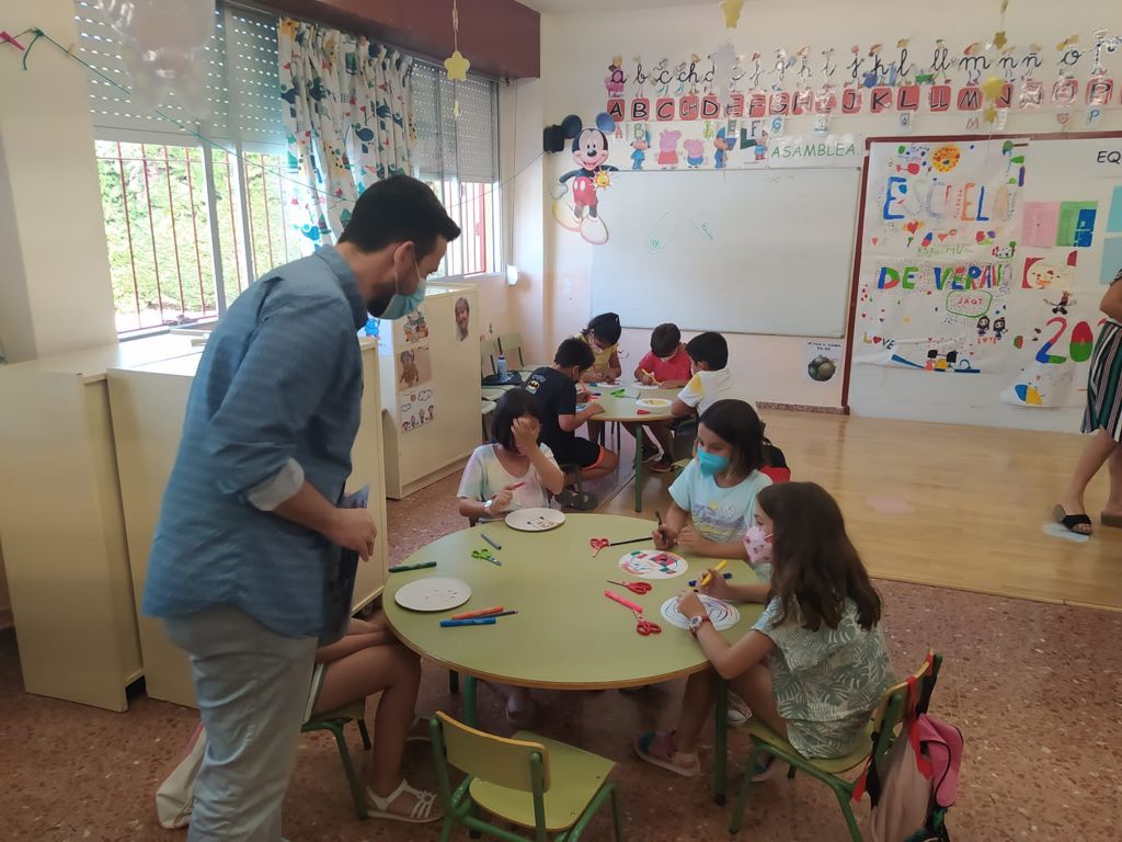 EDUCACIÓN | Entrega de diplomas a los alumnos participantes en la primera quincena de la Escuela de Verano 2021
