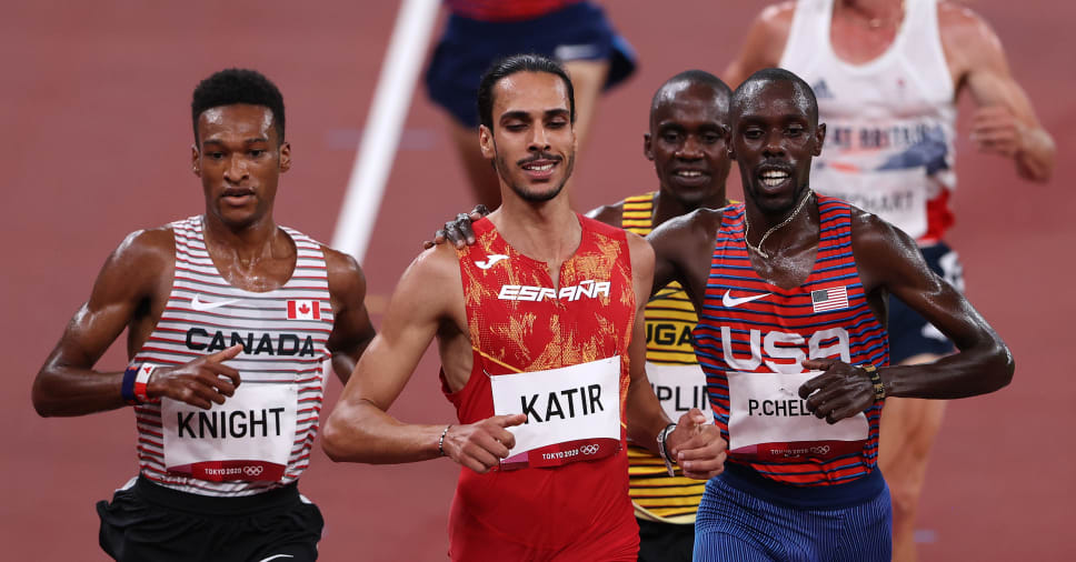 DEPORTES | La plaza del Ayuntamiento acoge el acto de bienvenida a Mohamed Katir tras su paso por los Juegos Olímpicos