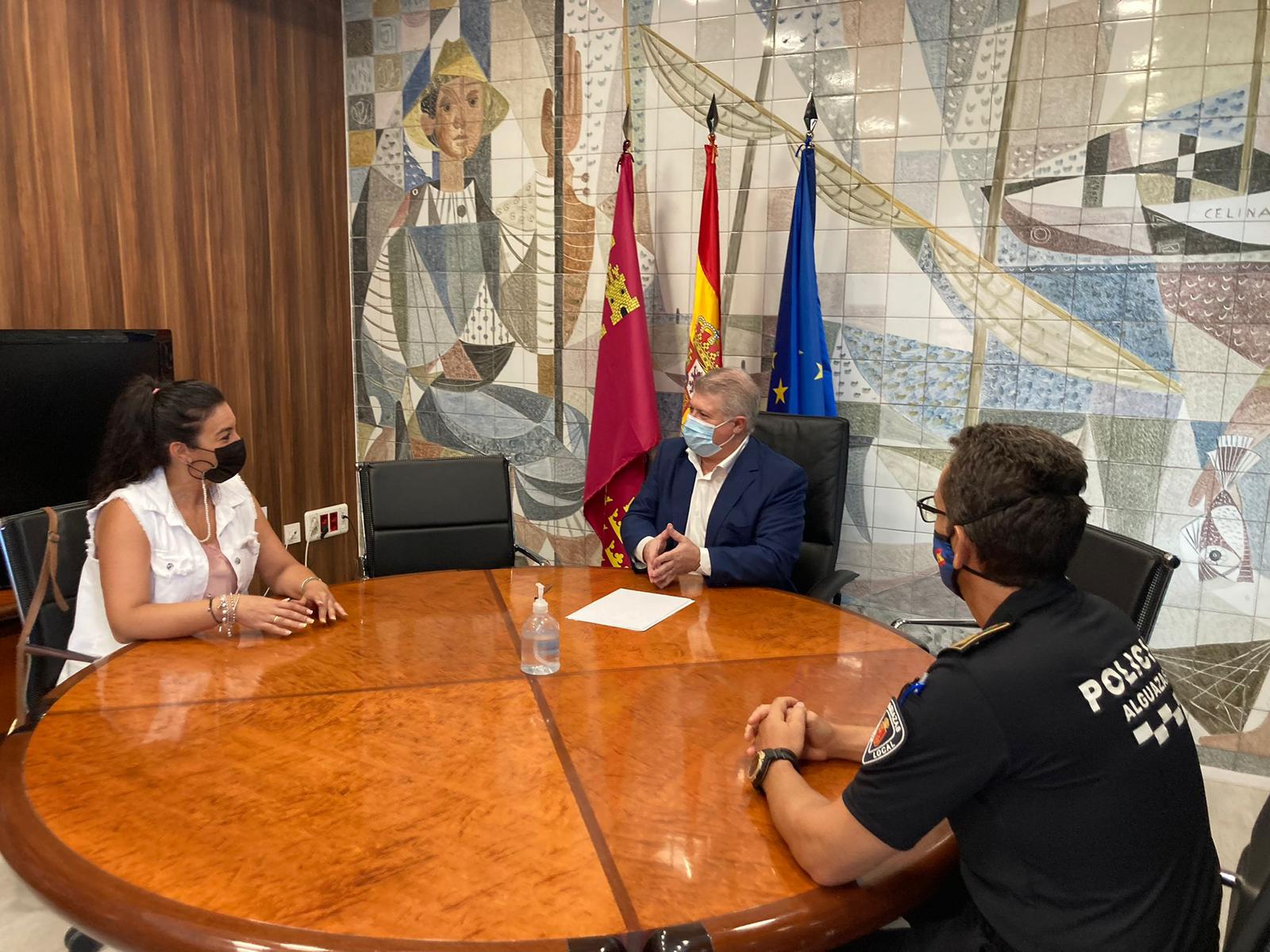 La alcaldesa reclama más seguridad ciudadana al Delegado del Gobierno