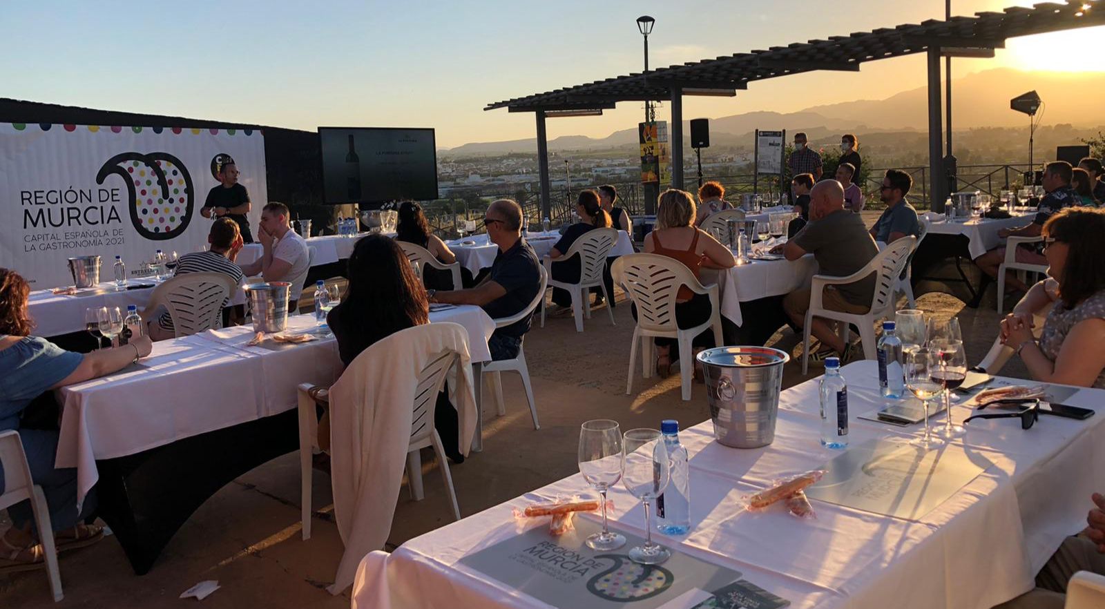 Lorquí invita a sus hosteleros a adherirse a la Capital Gastronómica