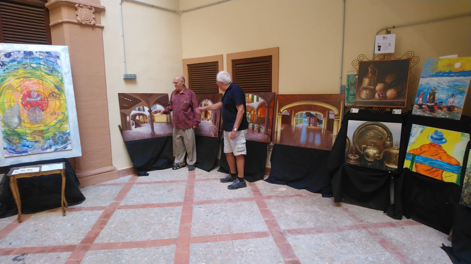 Ayuntamiento de Archena - El archenero Carrillo 'el pintor de la noche' vuelve a exponer en Mallorca junto a otros grandes profesionales