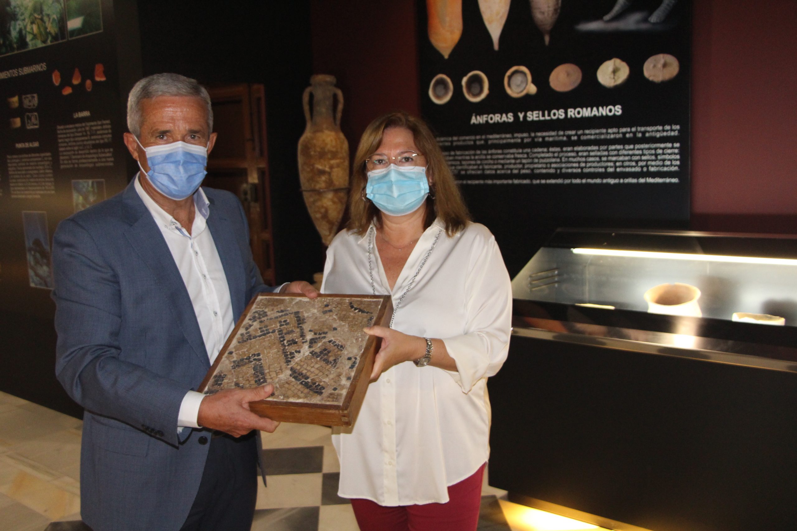 El Ayuntamiento del Pilar cede piezas romanas al museo arqueológico y etnográfico Barón de Benifayó