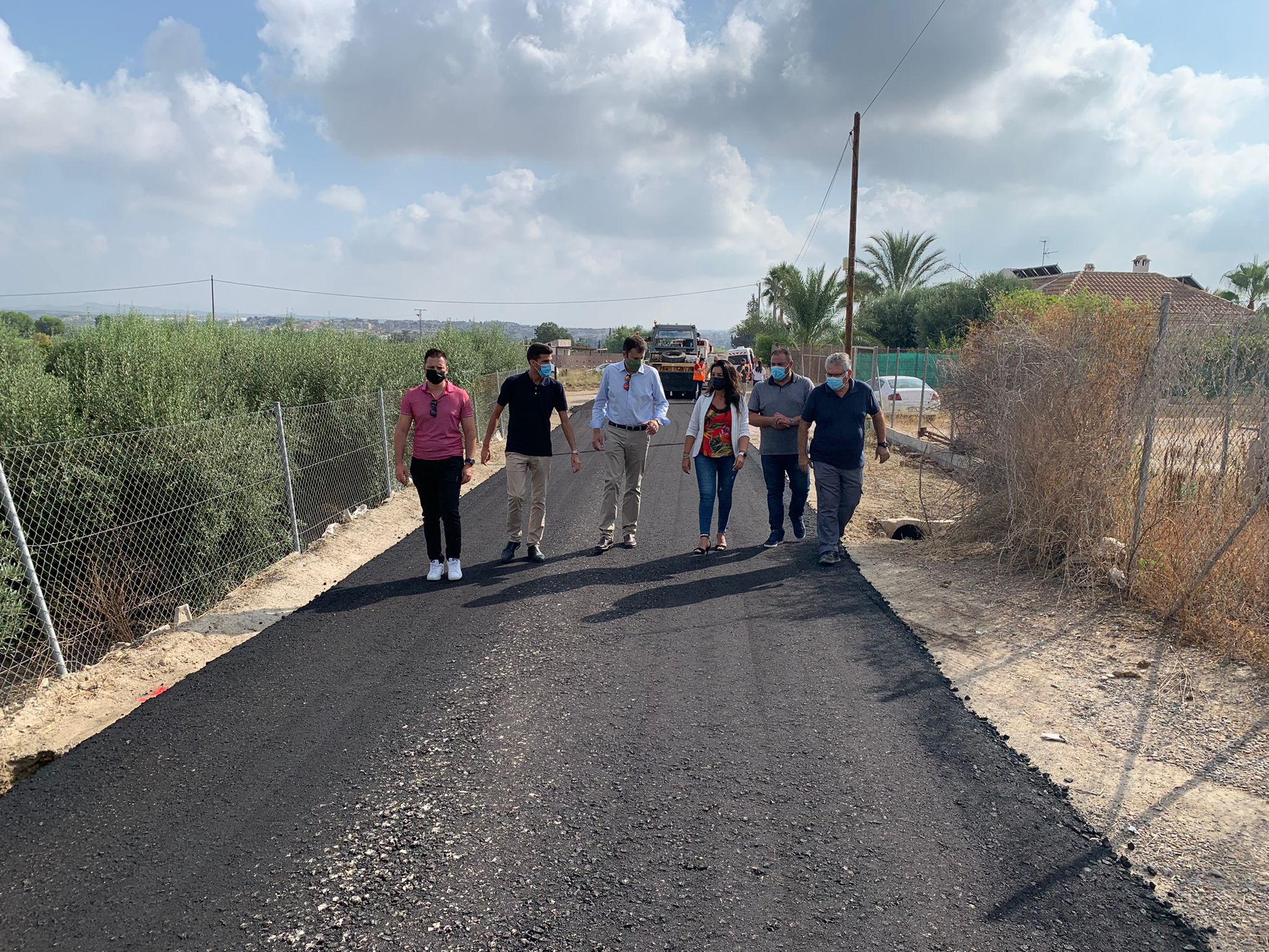 El director general del Agua visita las obras del Camino de la Almazara en Alguazas