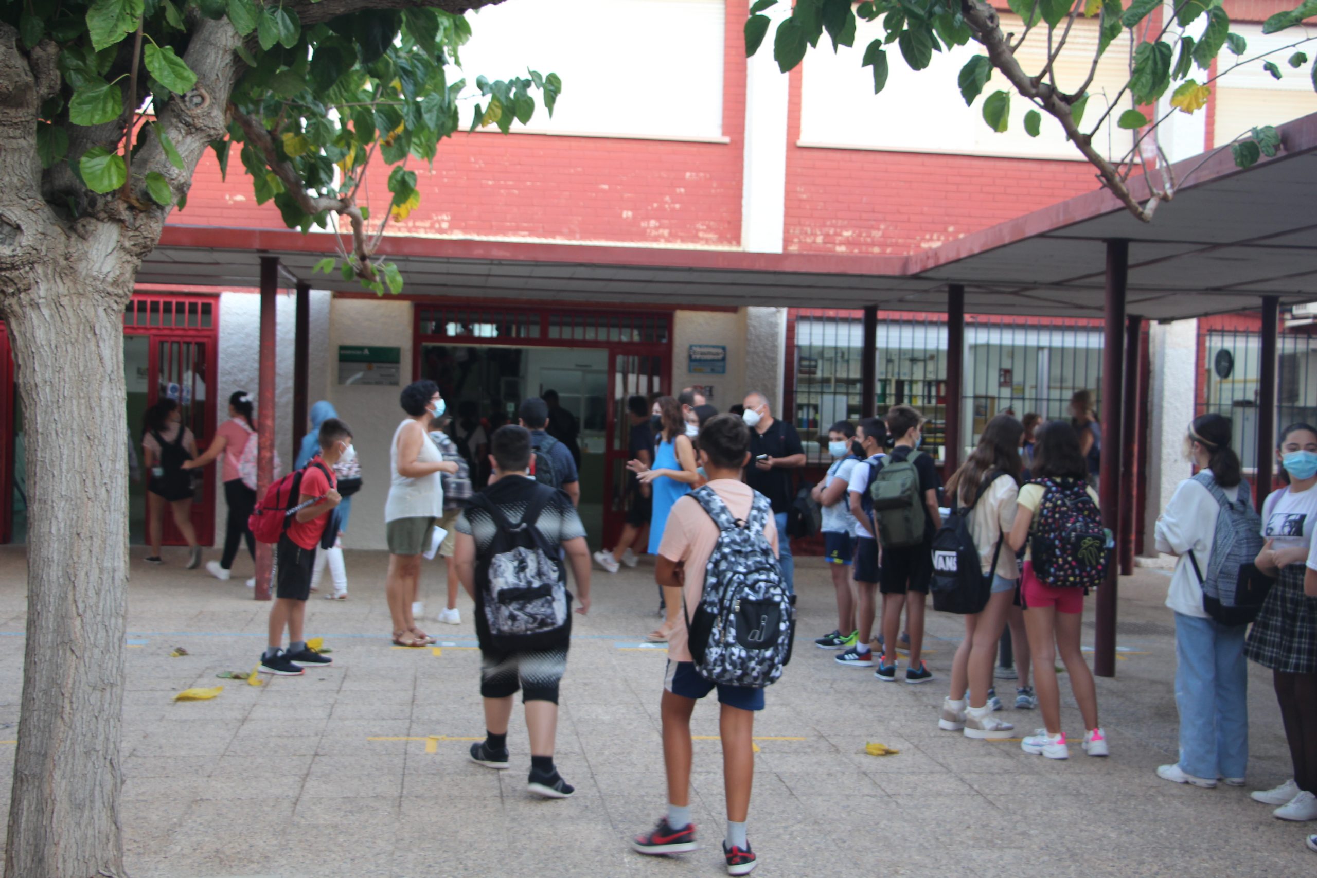 San Pedro del Pinatar destina 35.000 euros a 363 ayudas en materia educativa