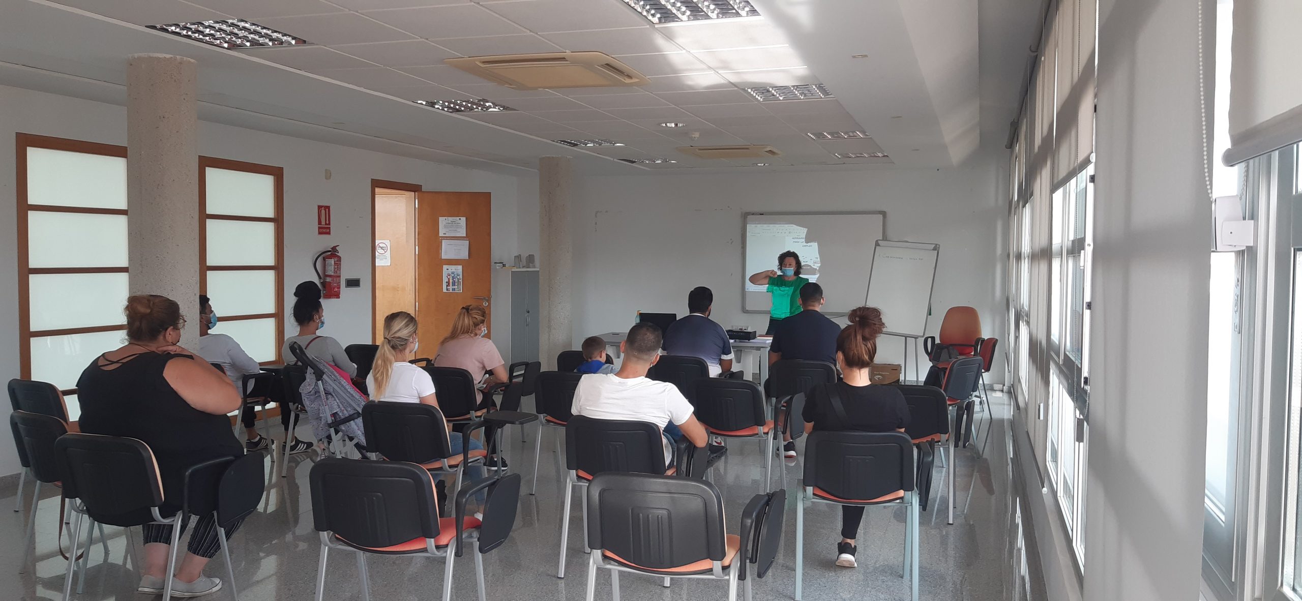 El Programa de Desarrollo Gitano pone en marcha un taller de Herramientas Digitales en la búsqueda de empleo