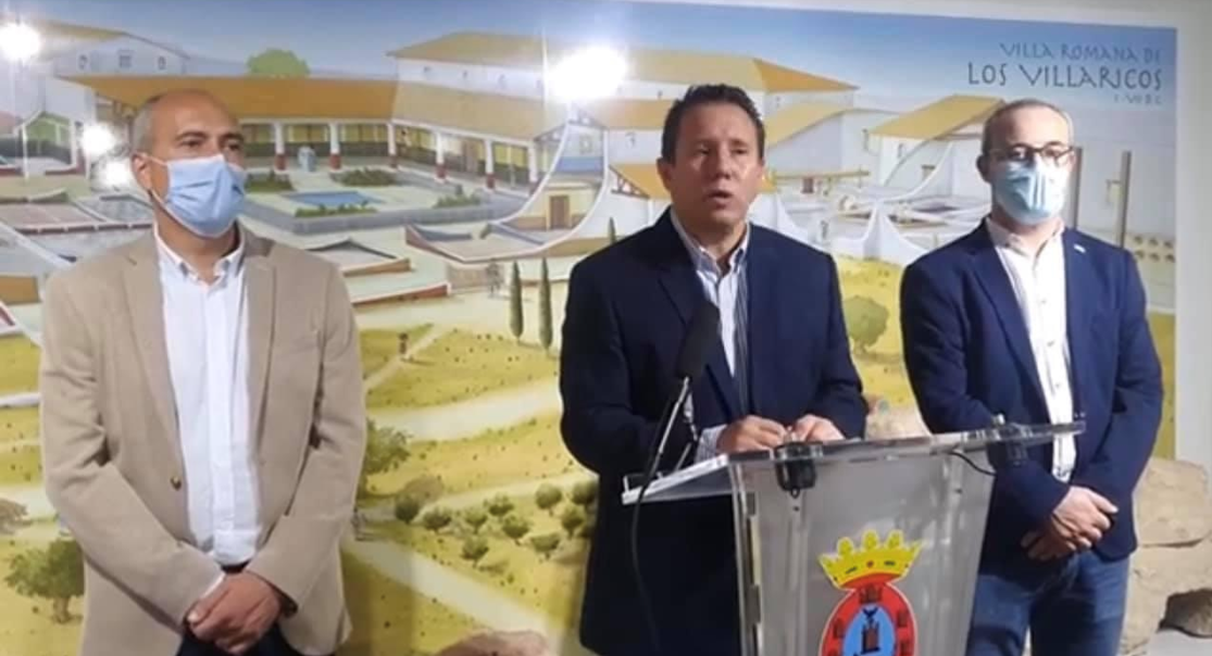 SERVICIOS | La piscina climatizada de Mula reabrirá sus puertas antes de finales de este año tras su cierre en 2012