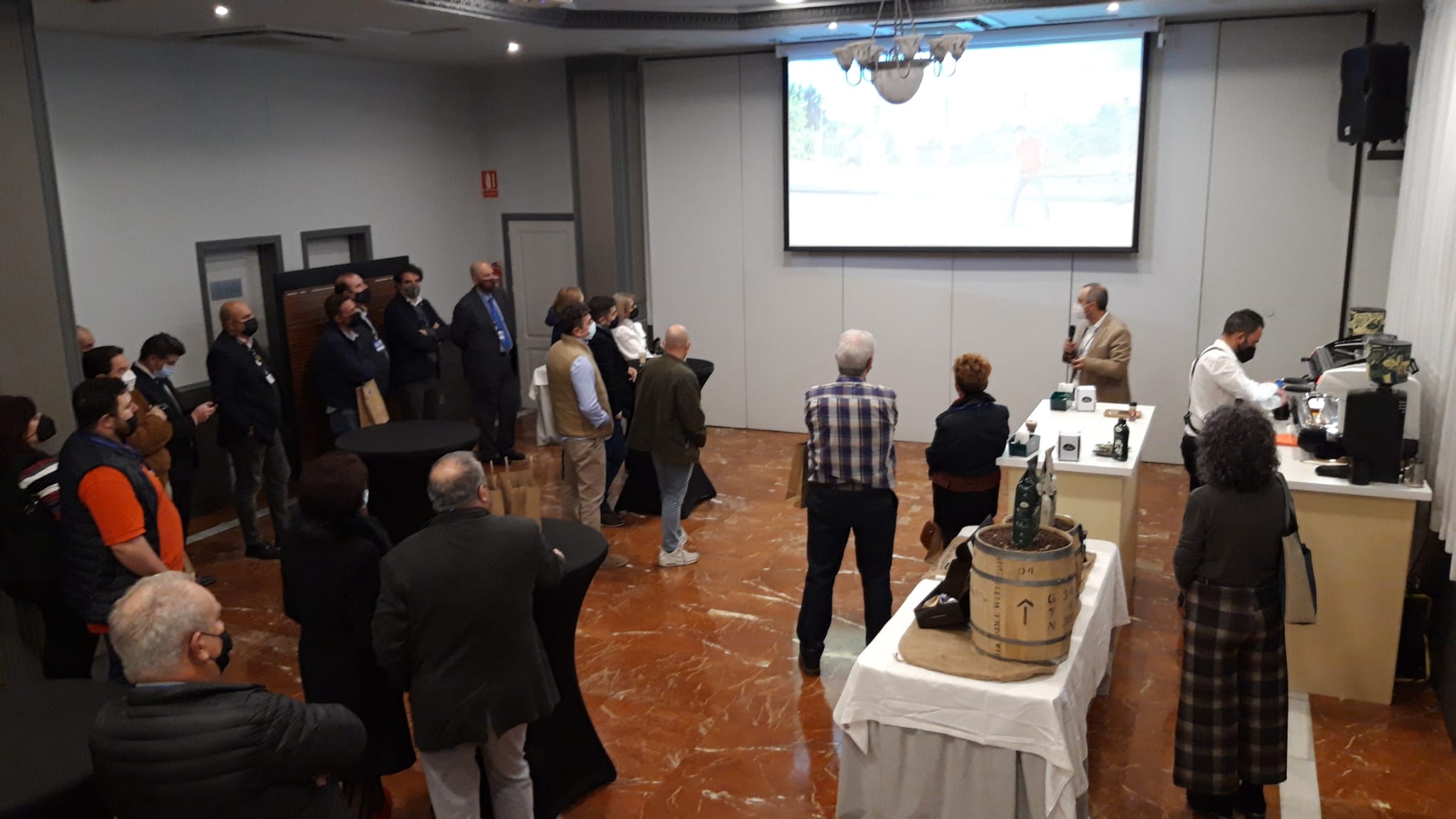 Ayuntamiento de Archena - Comienza ‘HosteArchena’, dos jornadas que reúnen al sector hostelero nacional para avanzar en la recuperación emocional perdida durante la pandemia