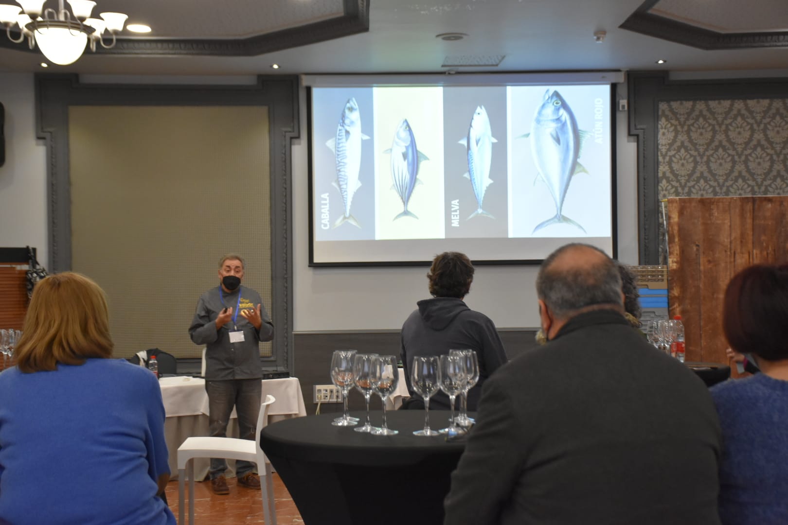 Ayuntamiento de Archena - Segundo día de HosteArchena con talleres de vinos, cervezas, salazones y digitalización en la hostelería