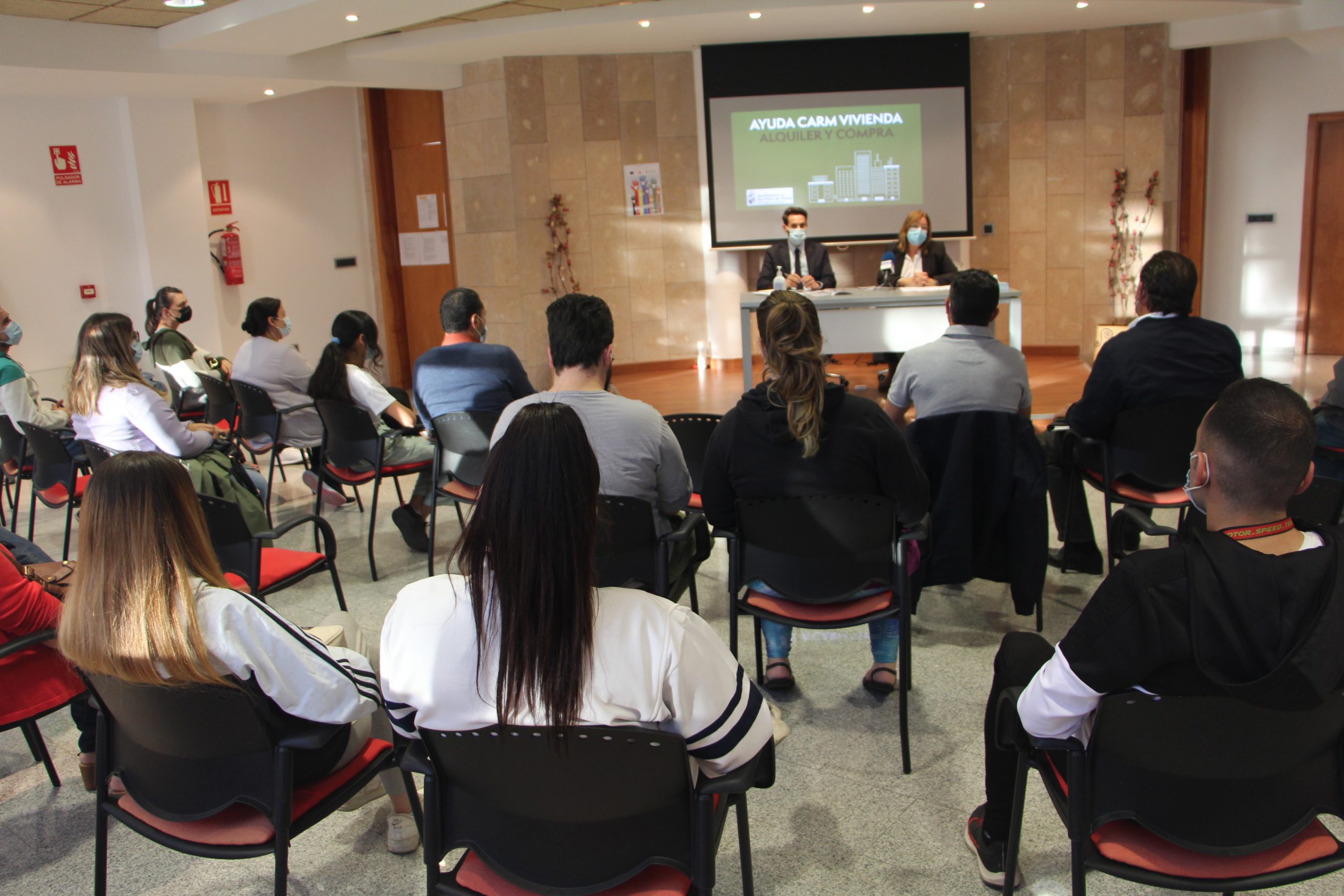Ayuntamiento y Comunidad informan sobre las medidas regionales de ayuda al alquiler y compra de vivienda