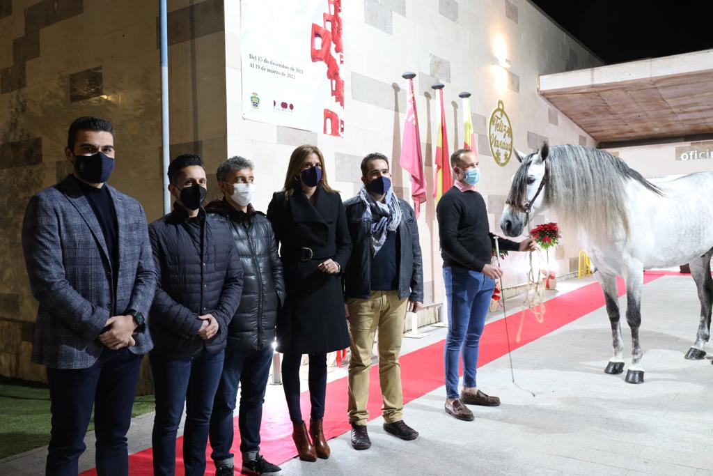 Ayuntamiento de Archena - Inaugurada en Archena una interesante obra escultórica de Bartolomé Palazón que homenajea el arte de los íberos