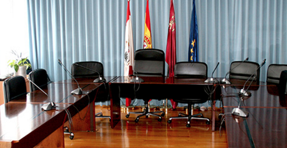 El Pleno del Ayuntamiento de Lorquí aprueba una moción para exigir a la CARM una línea directa de autobús con Murcia