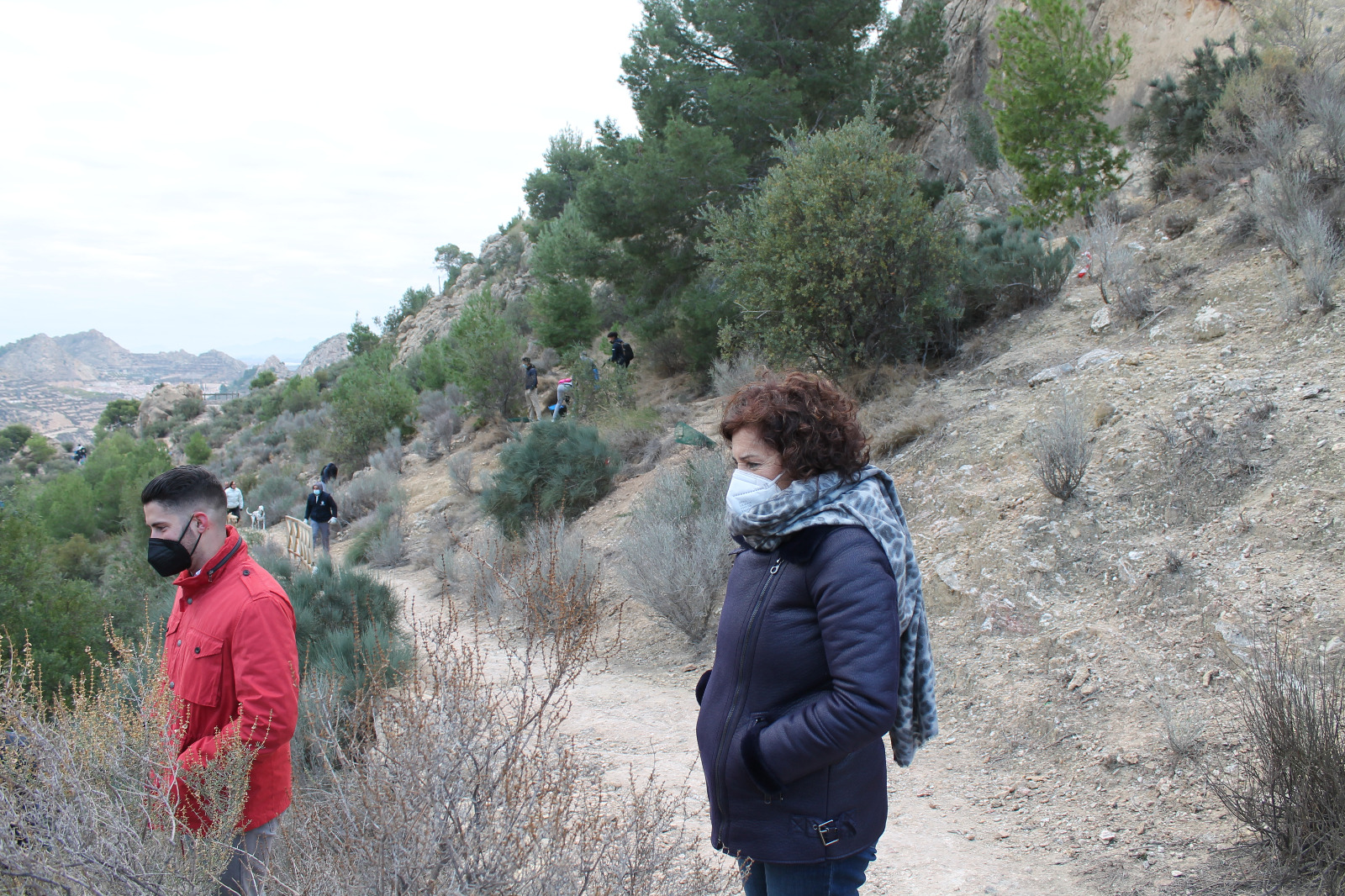Ayuntamiento de Archena - Alumnos del IES Pedro Guillén inician el proyecto de reforestación del Monte El Ope
