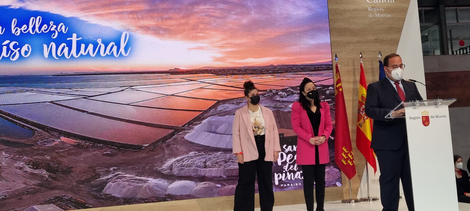 San Pedro del Pinatar pone en valor la “belleza natural” de Las Salinas y los baños de lodo