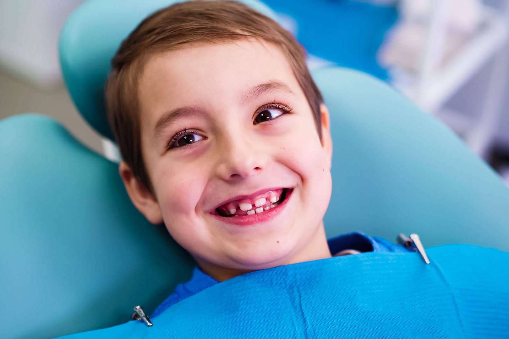 El cuidado dental en los niños resulta fundamental durante el crecimiento