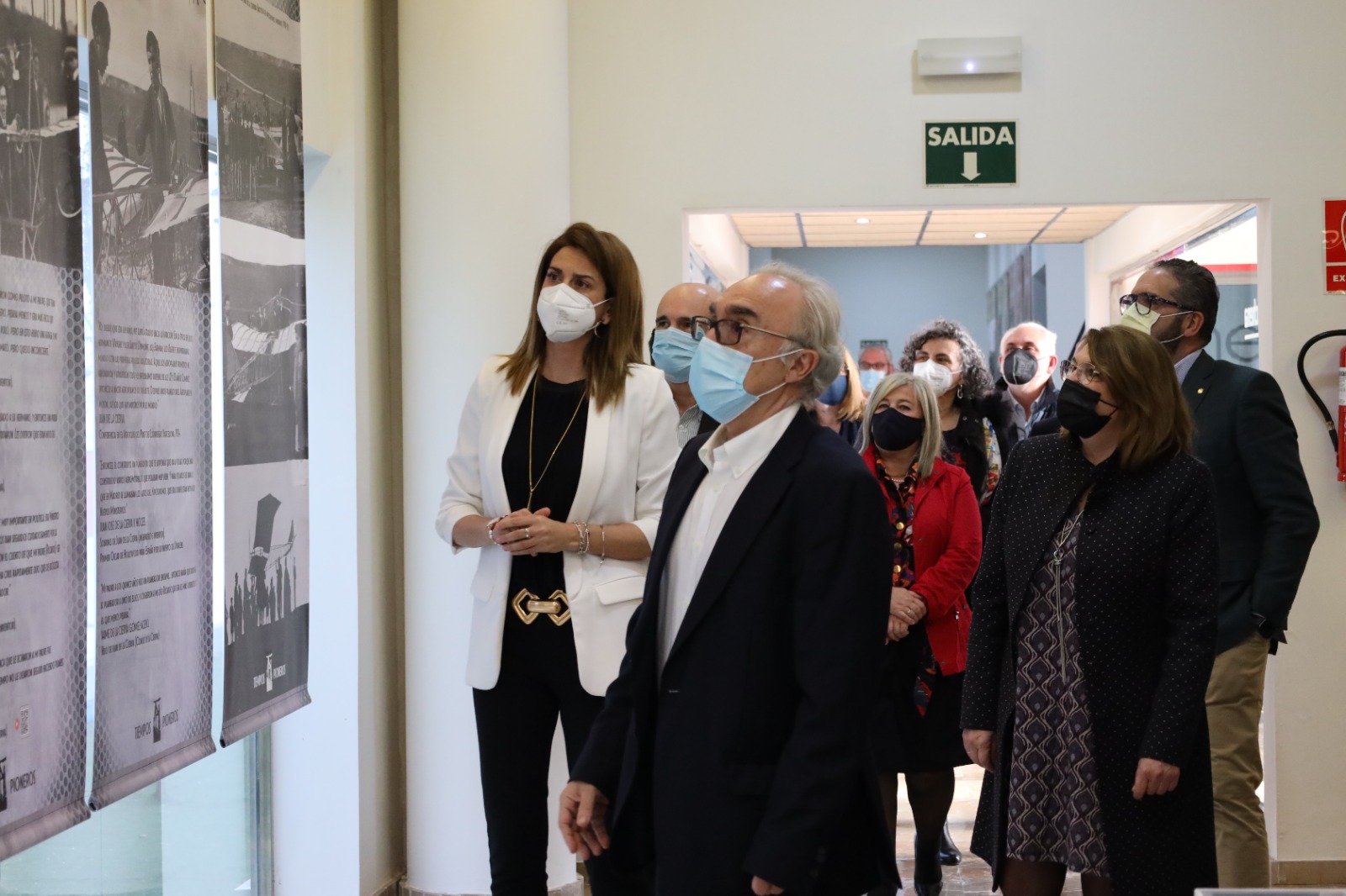 Ayuntamiento de Archena - Más de 400 alumnos visitarán, este trimestre, la exposición sobre la vida y obra del inventor Juan de la Cierva, que ha inaugurado Patricia Fernández