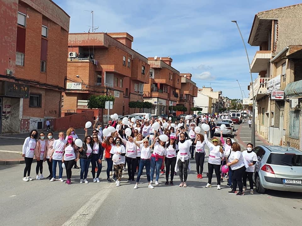La marcha del 8M en Alguazas recauda 4.000 euros a favor de la AECC