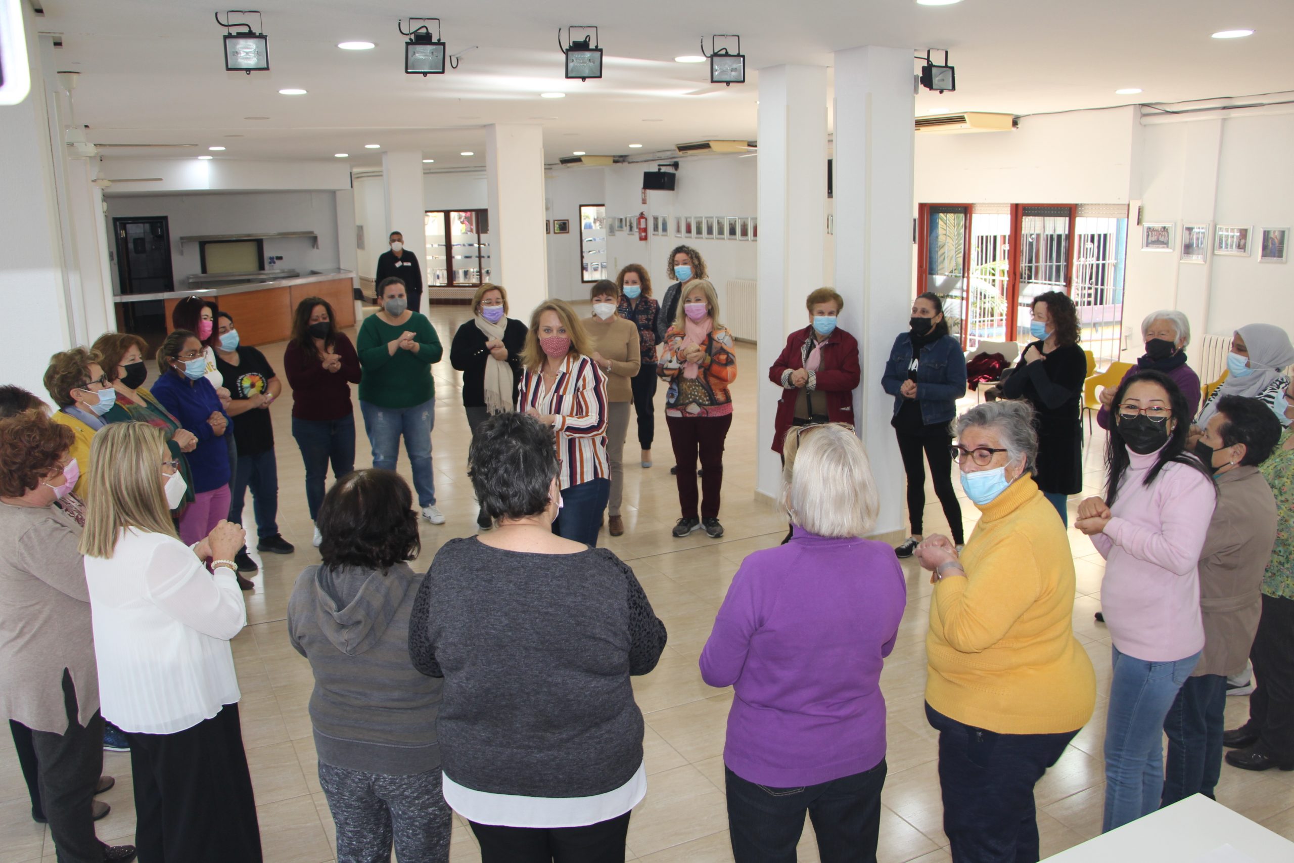 Los hogares de mayores de San Pedro del Pinatar y Lo Pagán recuperan su programación de actividades lúdicas