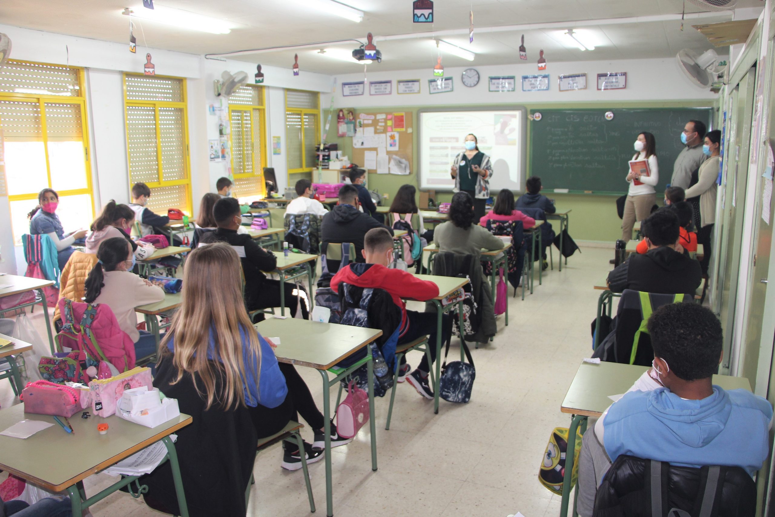 Turismo acerca información de interés sobre el municipio a más de 500 alumnos de primaria