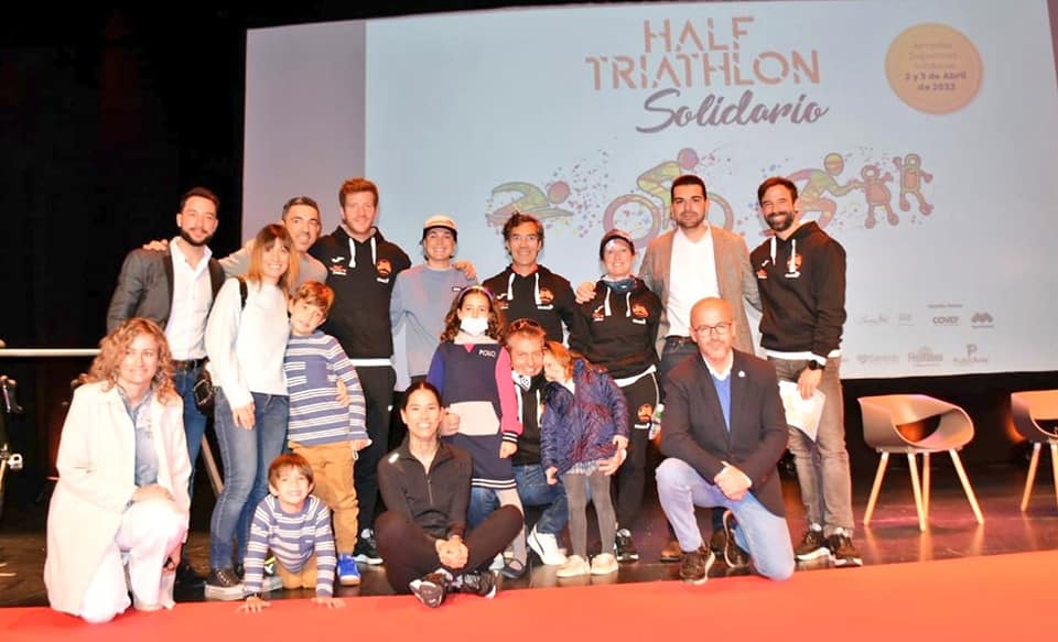 Ayuntamiento de Archena - Actores, chef y atletas populares en las Jornadas Deportivas Solidarias que han organizado la Fundación ‘Ochotumbao' y Ayuntamiento