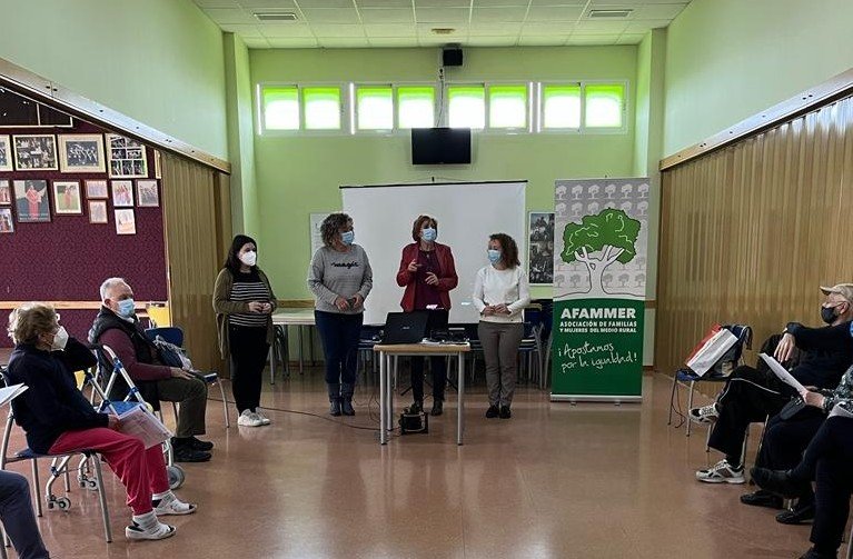 Bienestar Social pone en marcha talleres de crecimiento personal para mayores