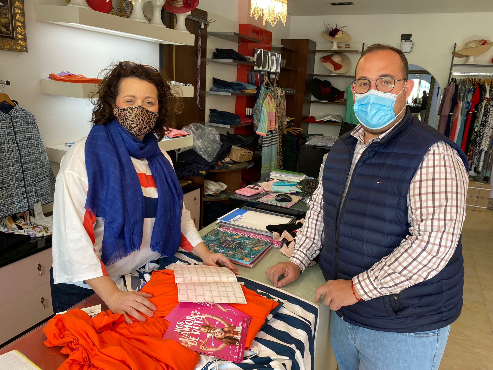 El comercio local premia la fidelidad de sus clientes en la campaña “Nos vamos de ruta” por el Día de la Madre