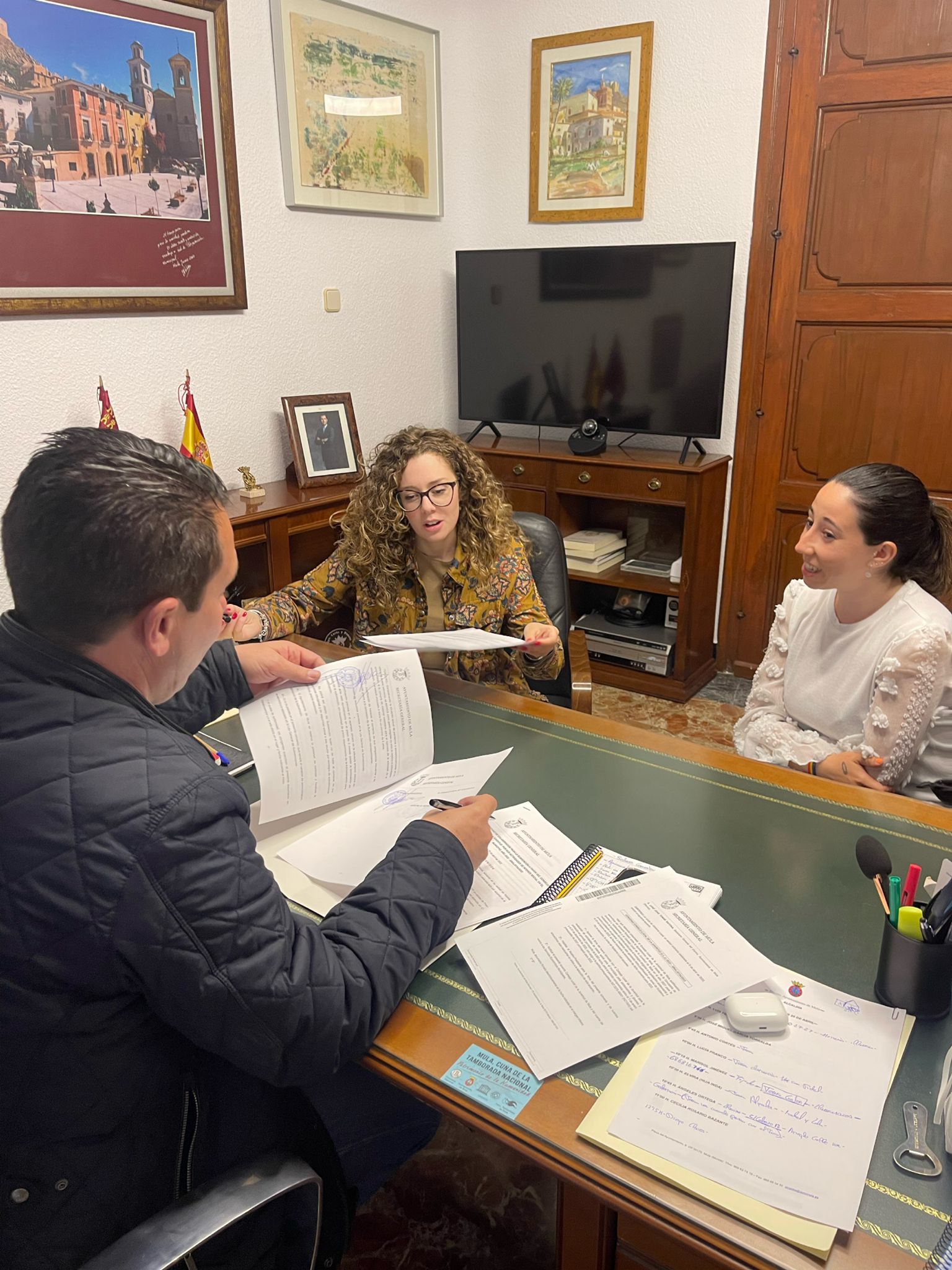 JUVENTUD | El Ayuntamiento de Mula renueva el convenio anual que mantiene con el Consejo Local de la Juventud