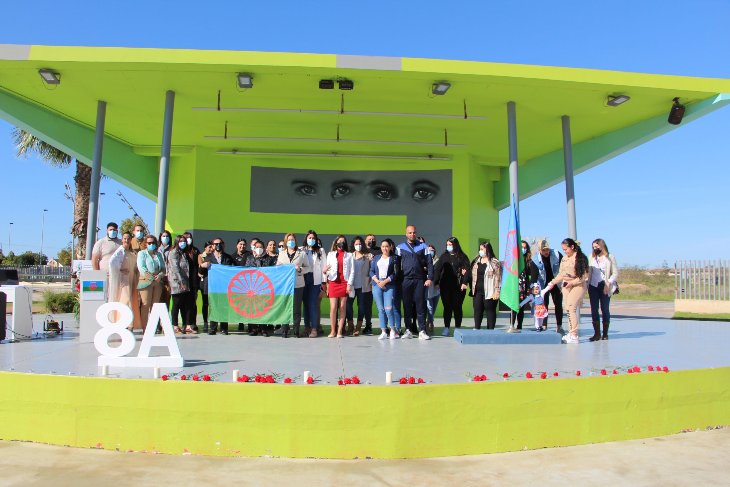 San Pedro del Pinatar recuerda a las víctimas de Ucrania y resalta el papel de la mujer en el Día Internacional del Pueblo Gitano