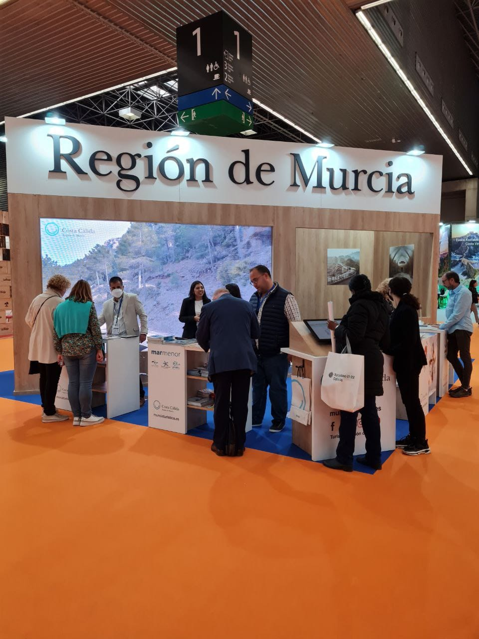 San Pedro del Pinatar apuesta por el turismo familiar y de naturaleza en la feria Expovacaciones de Bilbao