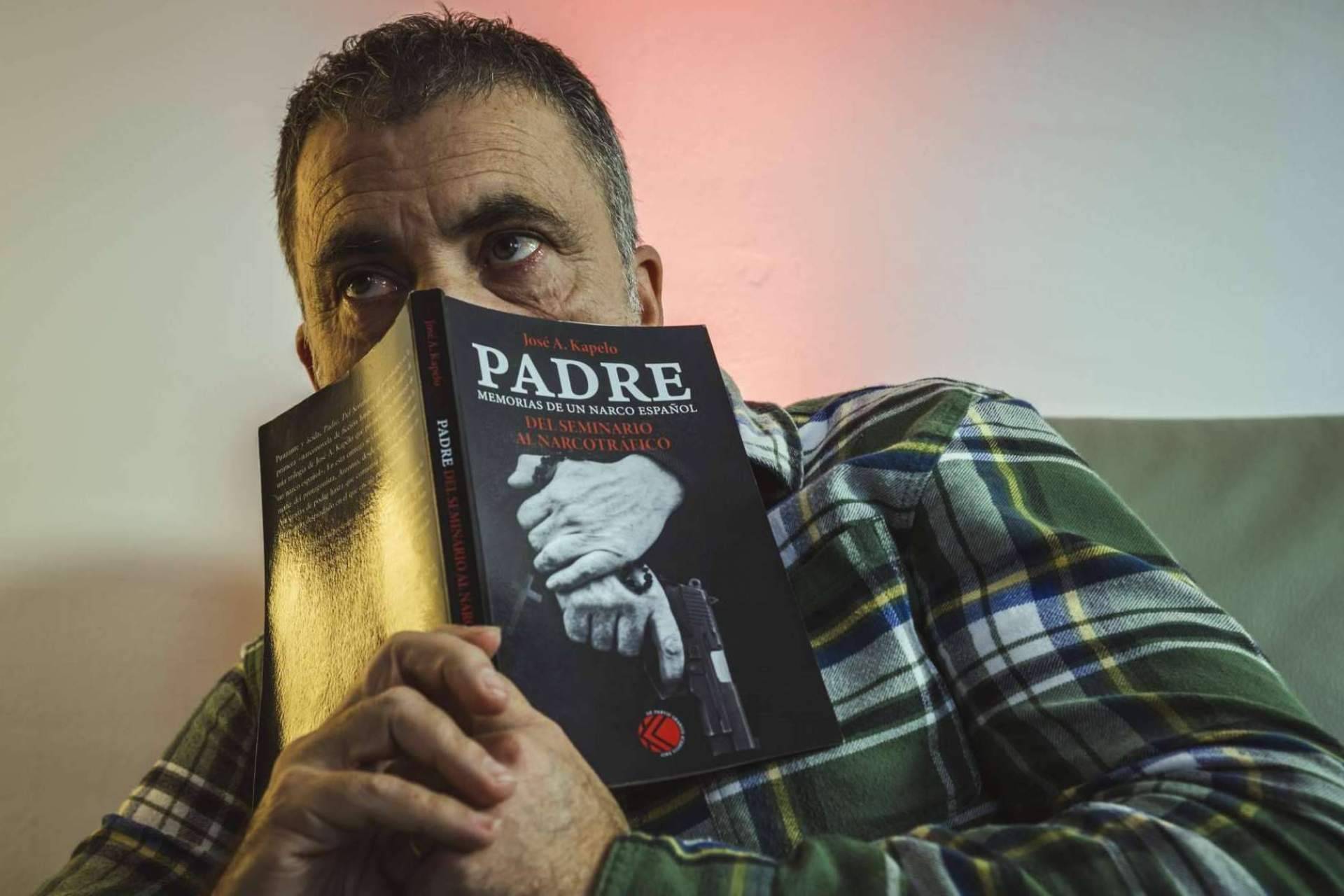 José Antonio Kapelo lanza la edición especial de 'Padre, Memorias de un Narco Español, del Seminario al Narcotráfico'