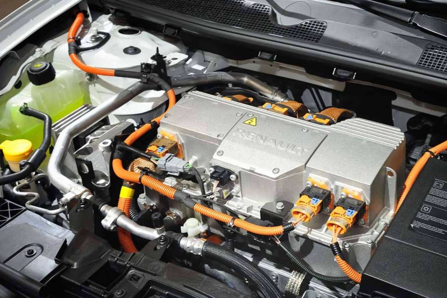 Campus-auto, la plataforma con el plan de estudios integral de los ciclos formativos y cursos de especialización, vinculados a la automoción y al mantenimiento y reparación de vehículos