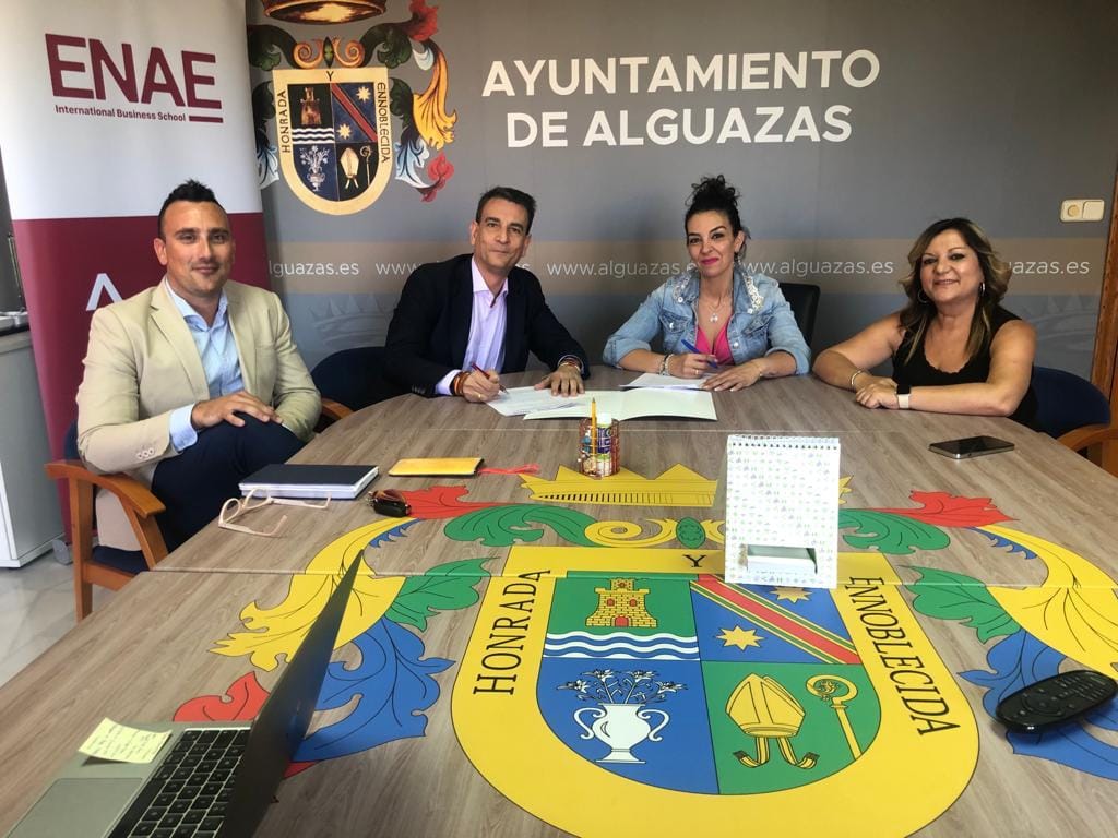 El Ayuntamiento y la fundación ENAE suscriben un convenio para colaborar en proyectos en ámbitos de la industria, innovación, tecnología y empresa