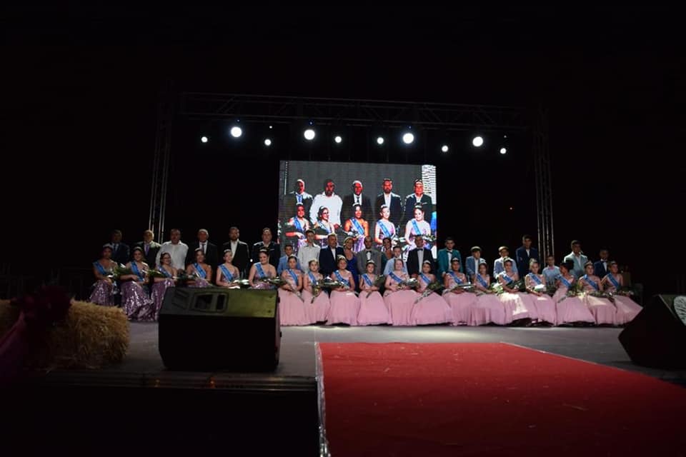 Las fiestas del Barrio del Carmen arrancan con la presentación de las «Majas» infantiles y juveniles