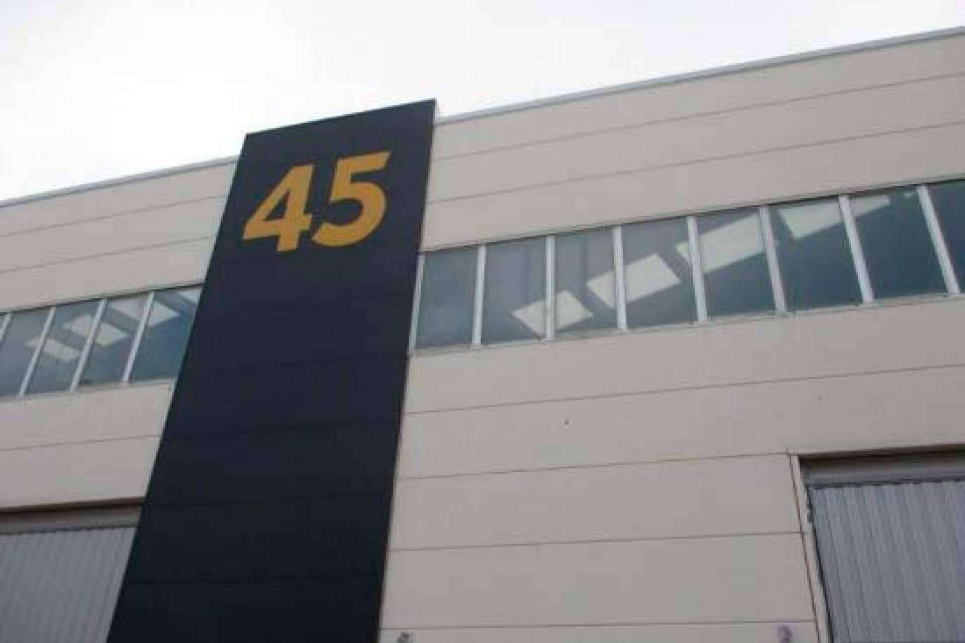 55 naves industriales en Zaragoza valoradas en más de 21 millones de euros salen a subasta