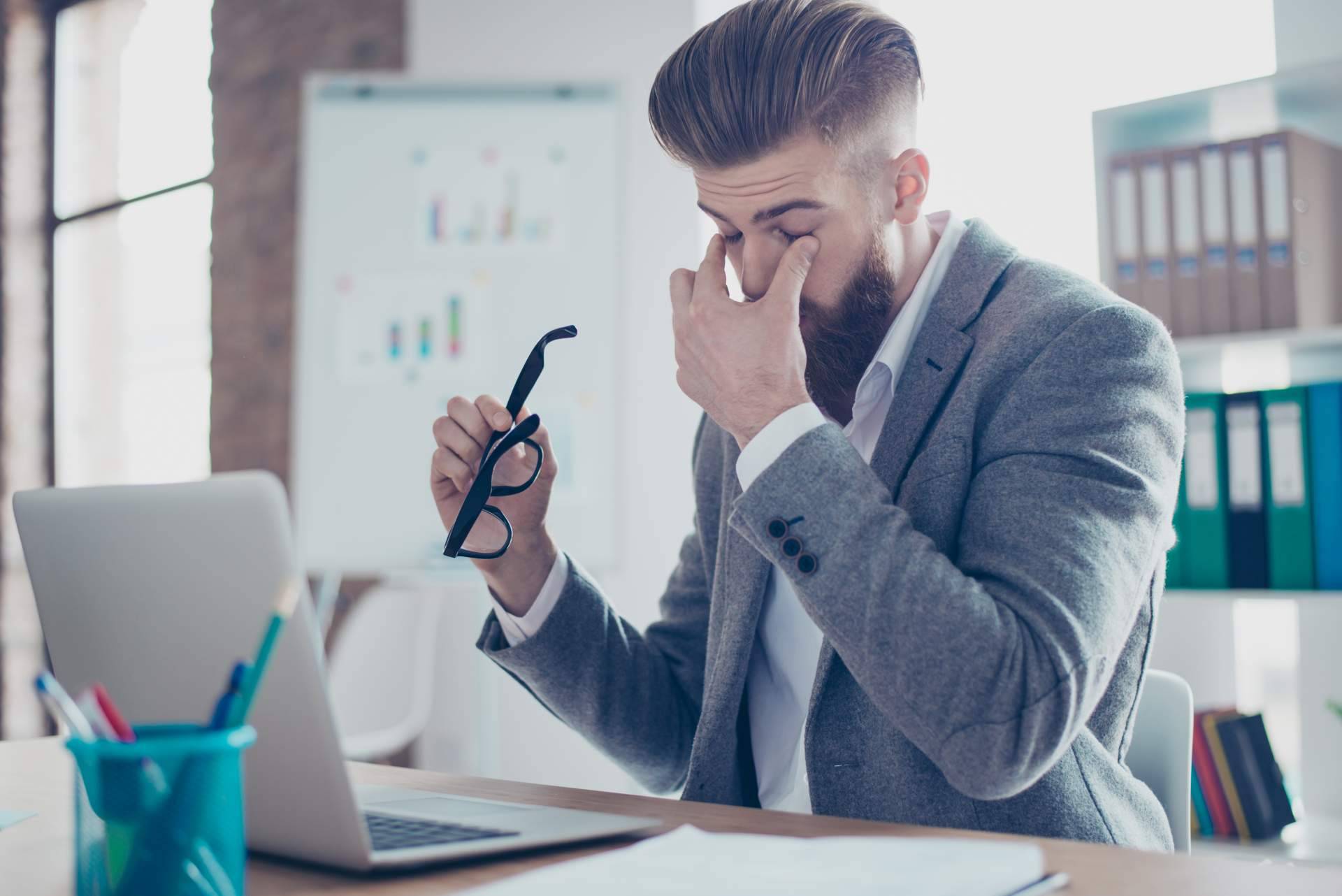 La operación de miopía permite dejar de llevar gafas, con ayuda del Departamento de Oftalmología del Instituto Universitario Dexeus