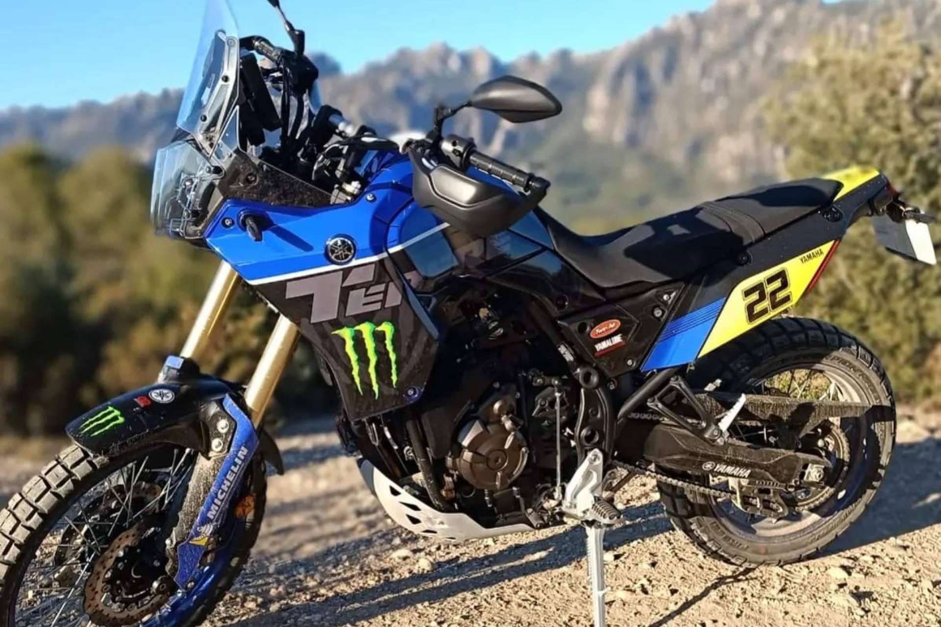 Las pegatinas para motos personalizadas de ADHESIVOSEMBARRADOS