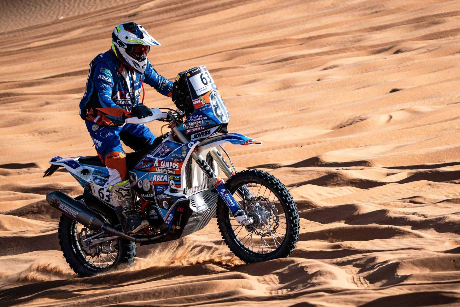 ADHESIVOSEMBARRADOS ofrece en su catálogo adhesivos personalizados motocross