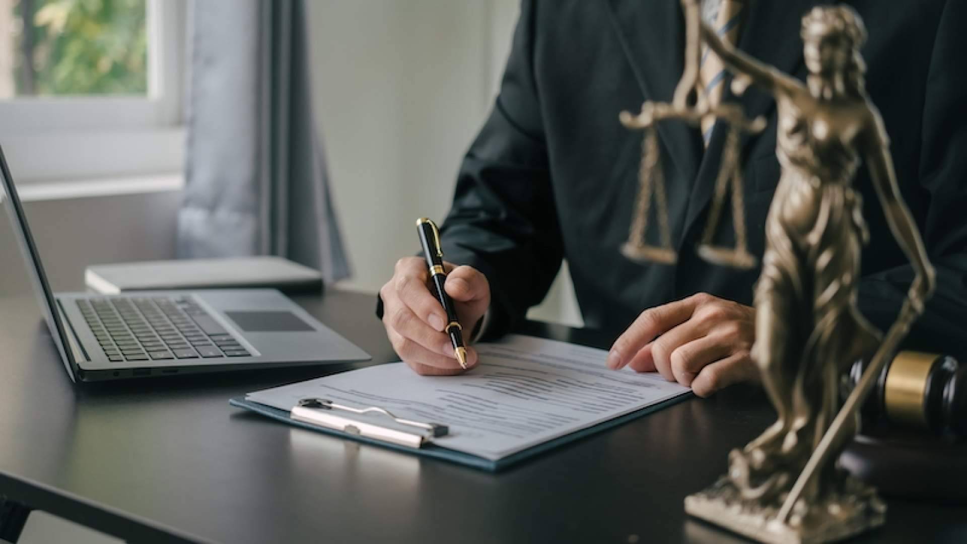 Aranda, Melgar & Tàsies Advocats es un socio ideal para resolver conflictos de derecho administrativo y función pública