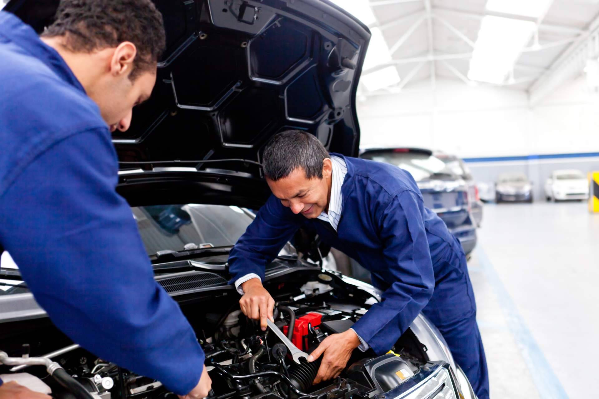 Grupo Ávolo cuenta con un taller para la reparación de chapa y pintura