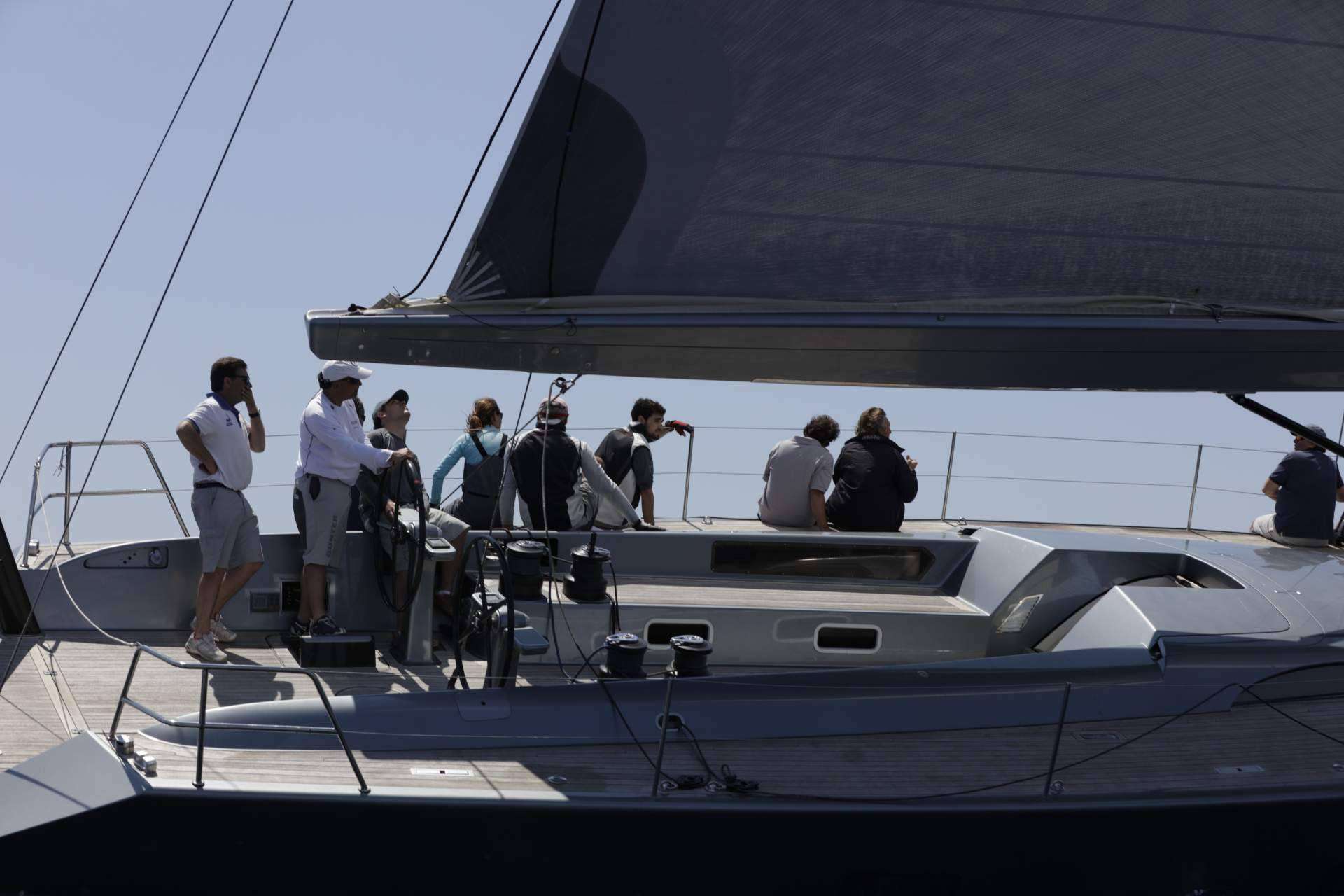 Barcelona Se Prepara para la Emoción de la 37th America's Cup con los AC75
