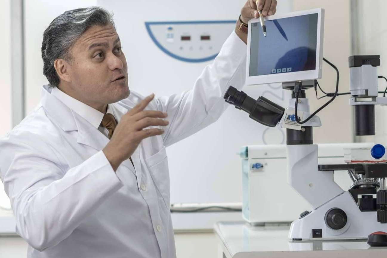 Dr. Ramón Gutiérrez; La inmunoterapia DEX en el tratamiento avanzado del cáncer