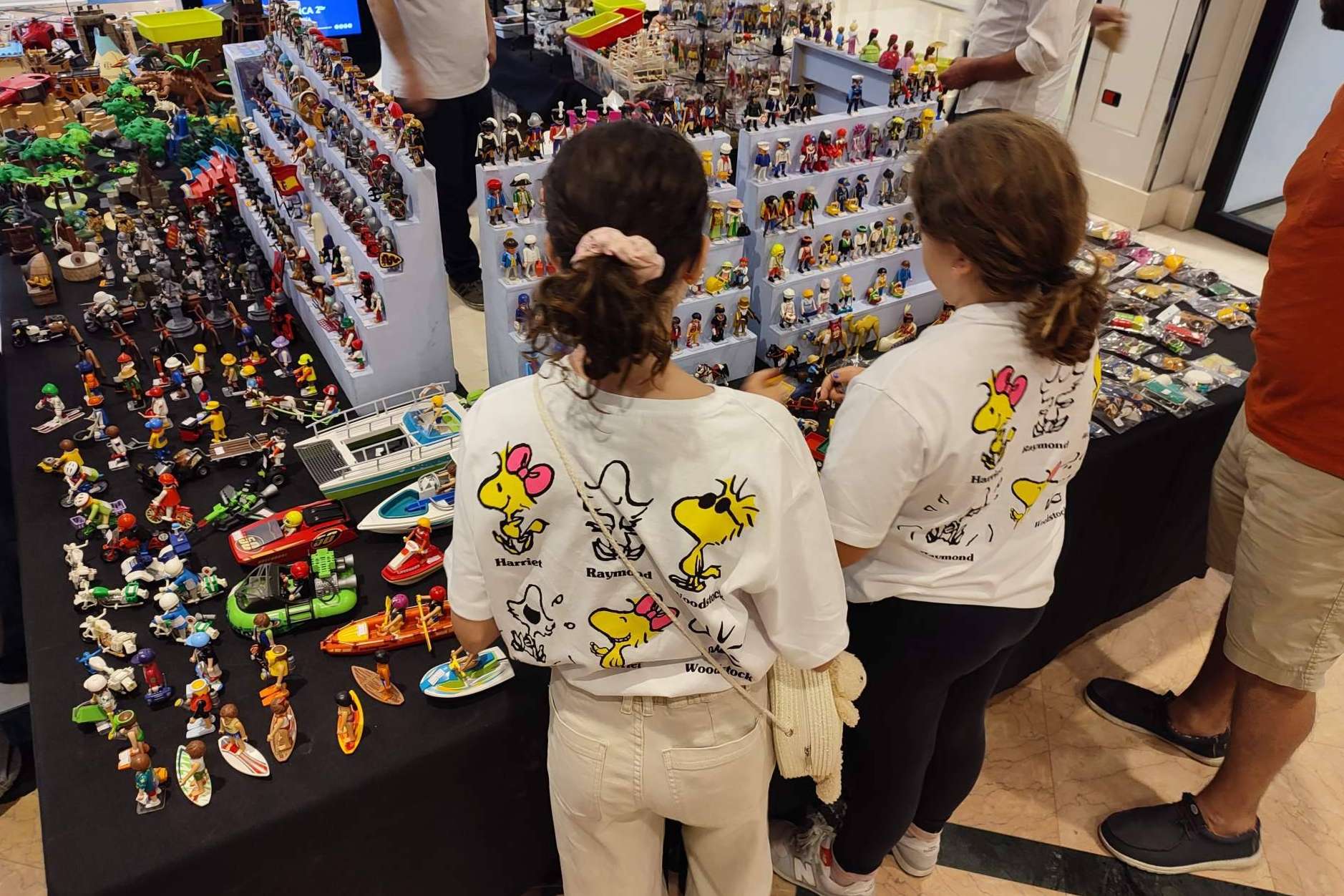 El Mercado del Juguete de Madrid llega al Centro Comercial Plaza Loranca 2 este sábado 12 de octubre