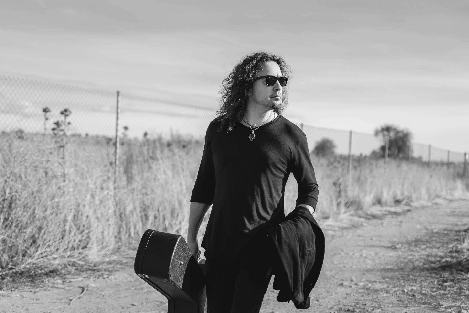 Víctor Fraile presenta su segundo álbum Cantos de lejanía