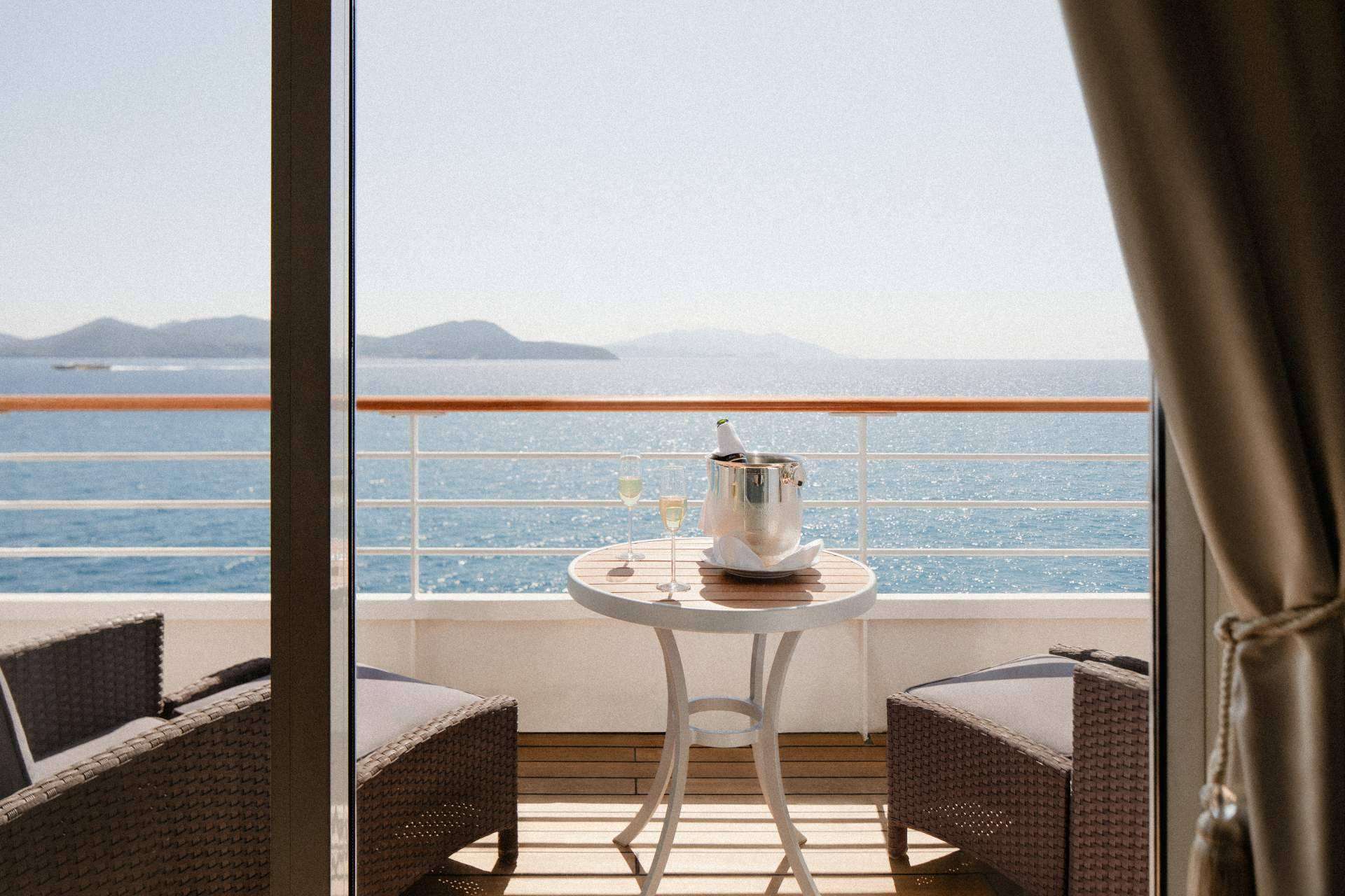 Crystal Cruises presenta sus fascinantes itinerarios para el verano y el otoño de 2026