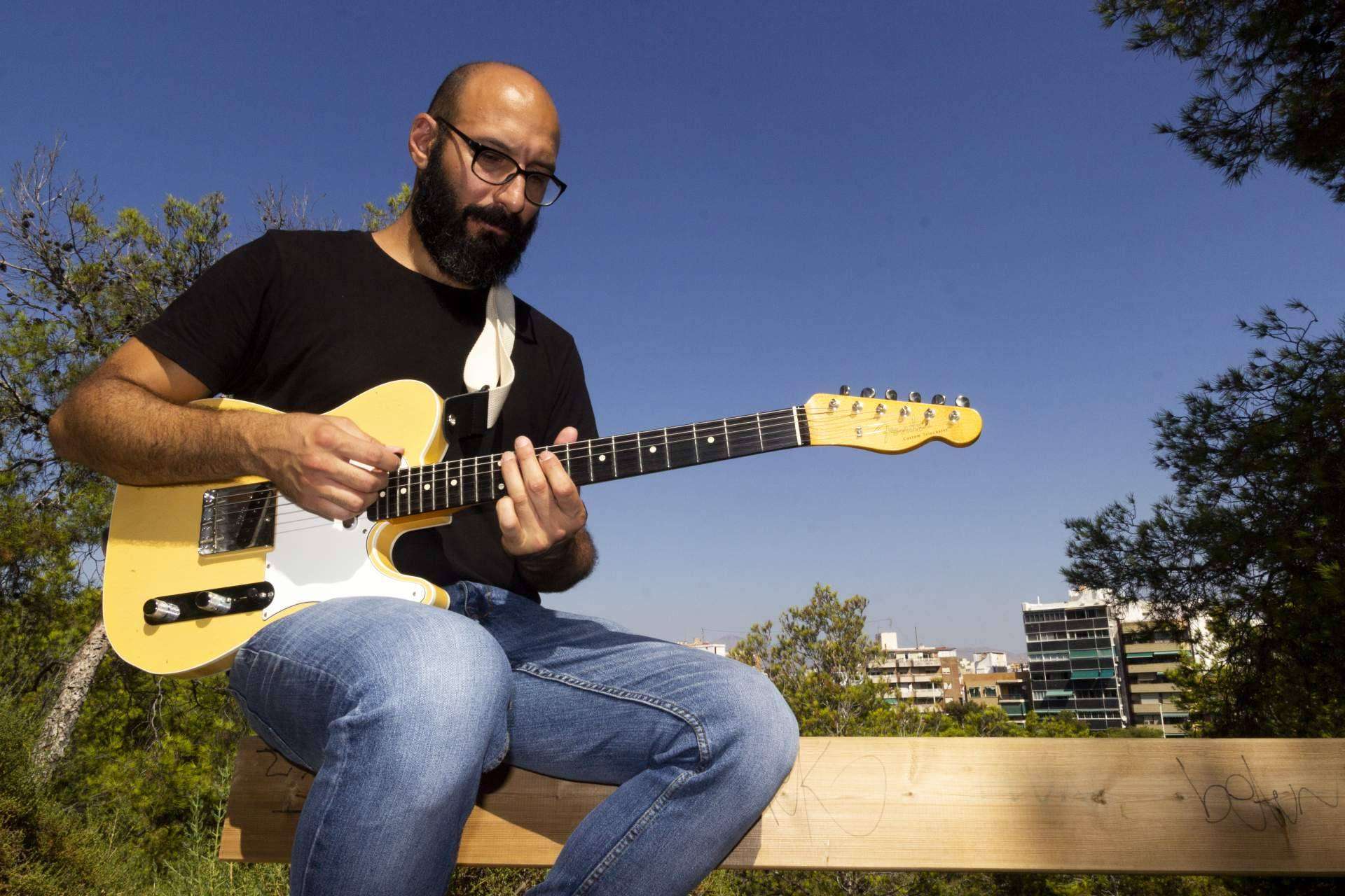 Lucas Bramucci Trío presenta el single Surf de la Terreta