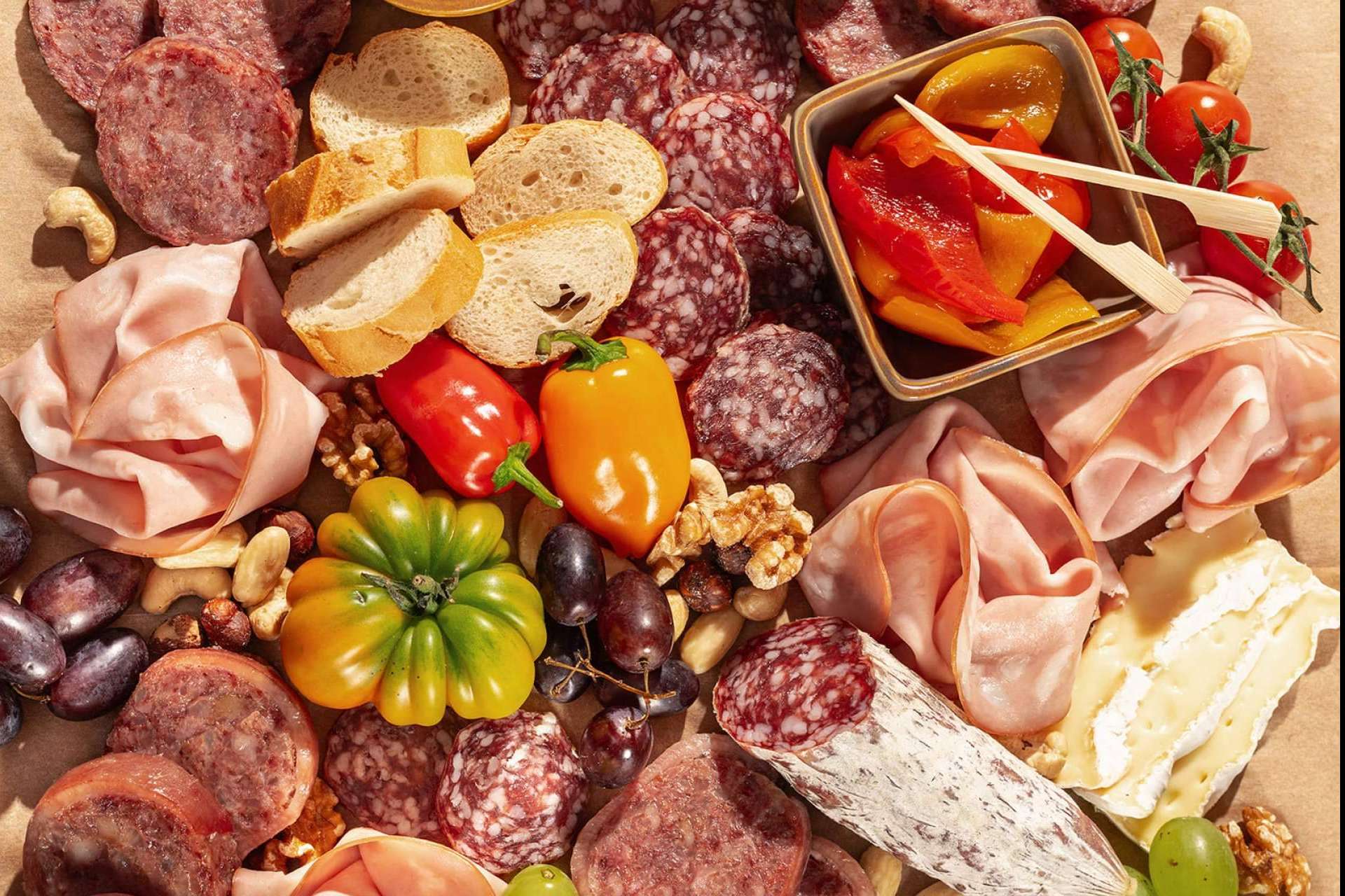 31 comercios tradicionales de Madrid acogen las degustaciones abiertas y gratuitas de embutidos DOP e IGP