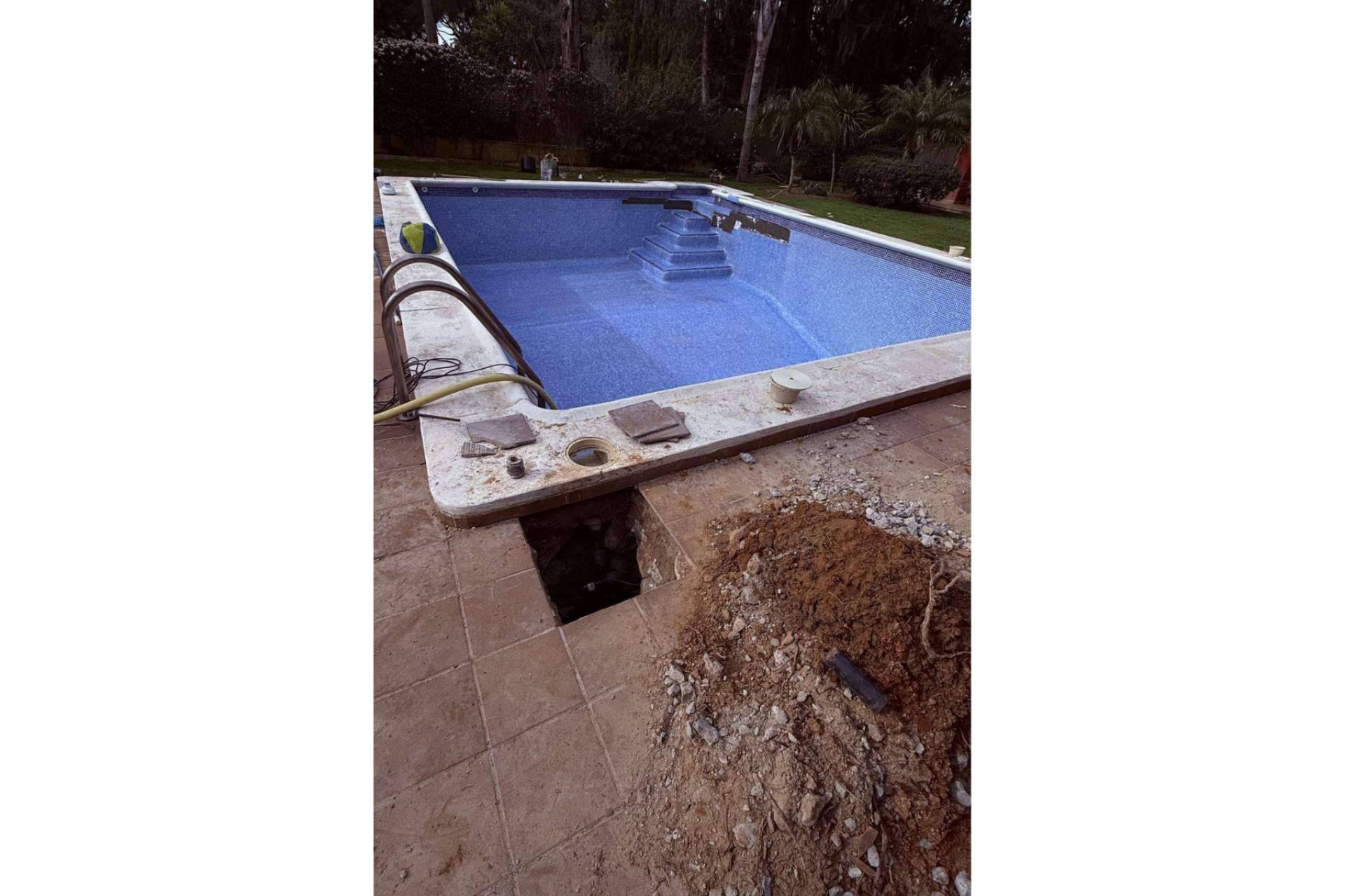Innovadora solución para reparar fugas en piscina sin obras ni desperdicio de agua