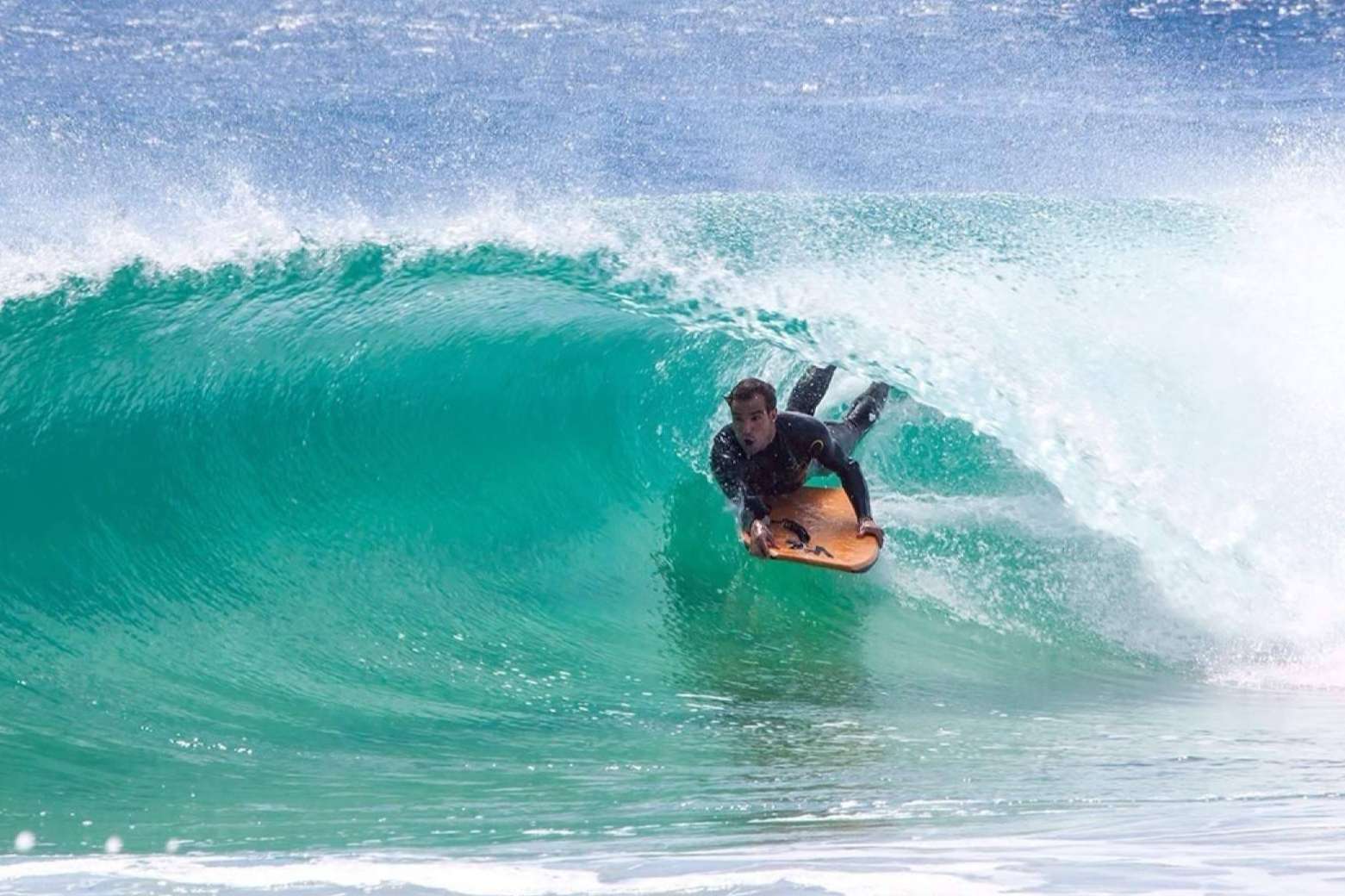 Protección Solar para Surf; Cuidar la piel mientras se disfrutas del mar