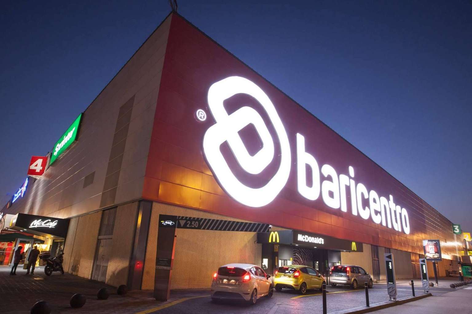 El Centro Comercial Baricentro celebra 45 años